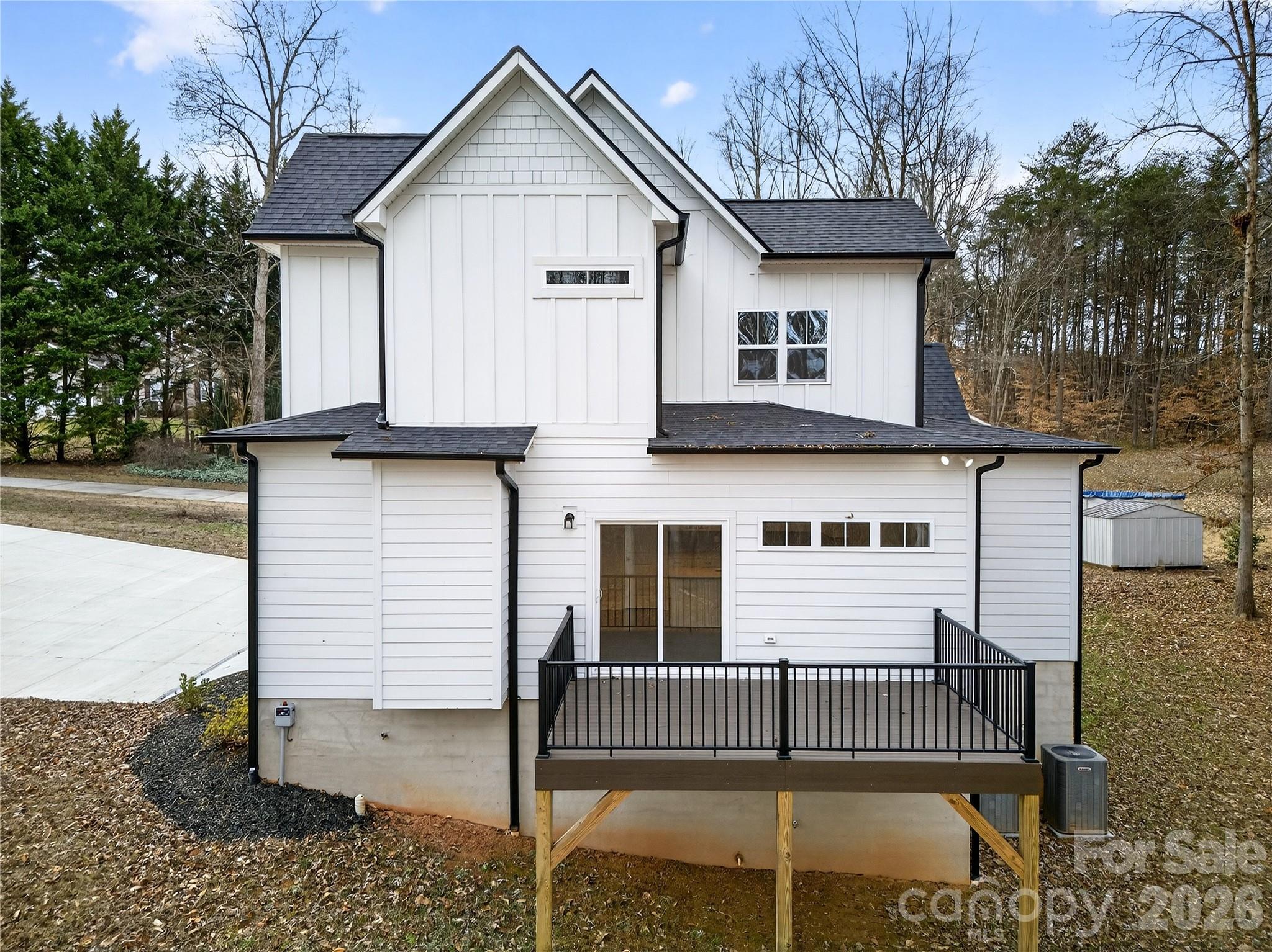 140 Meadowfall Lane — Troutman