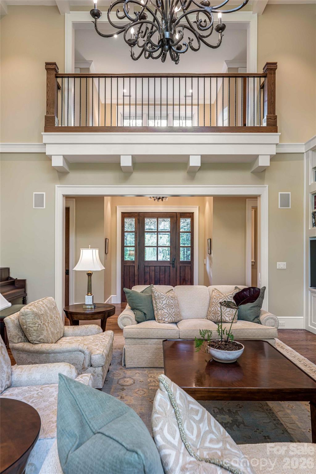 402 Vanderbilt Road — Asheville