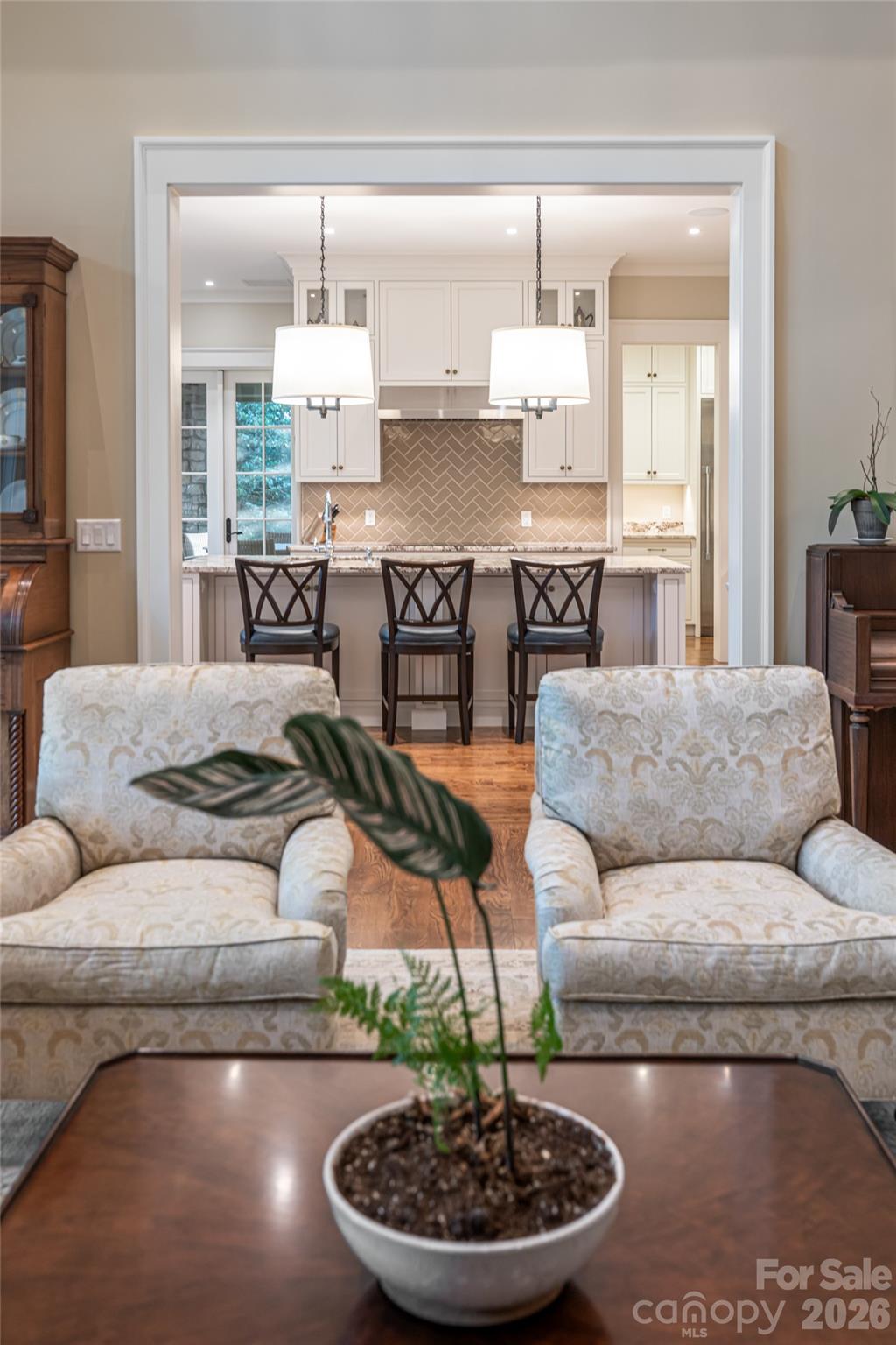 402 Vanderbilt Road — Asheville