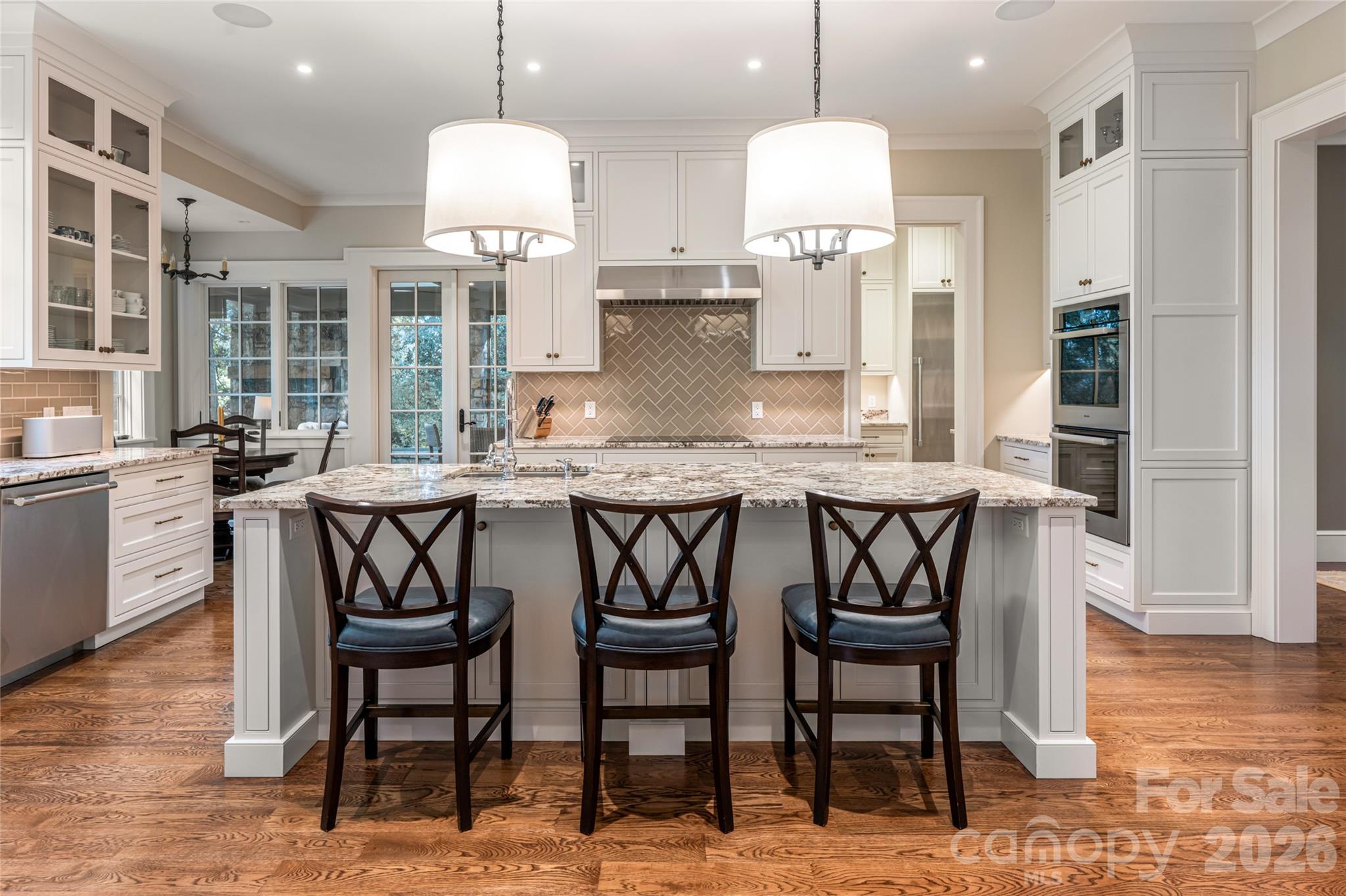 402 Vanderbilt Road — Asheville