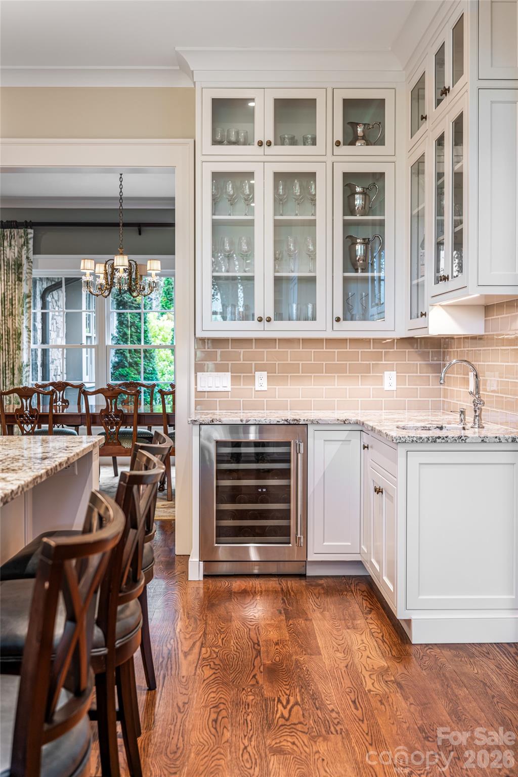 402 Vanderbilt Road — Asheville