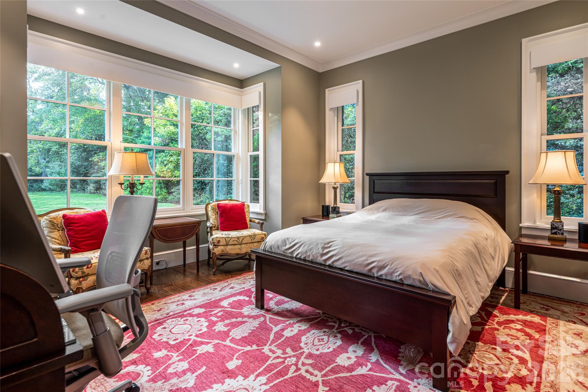 402 Vanderbilt Road — Asheville