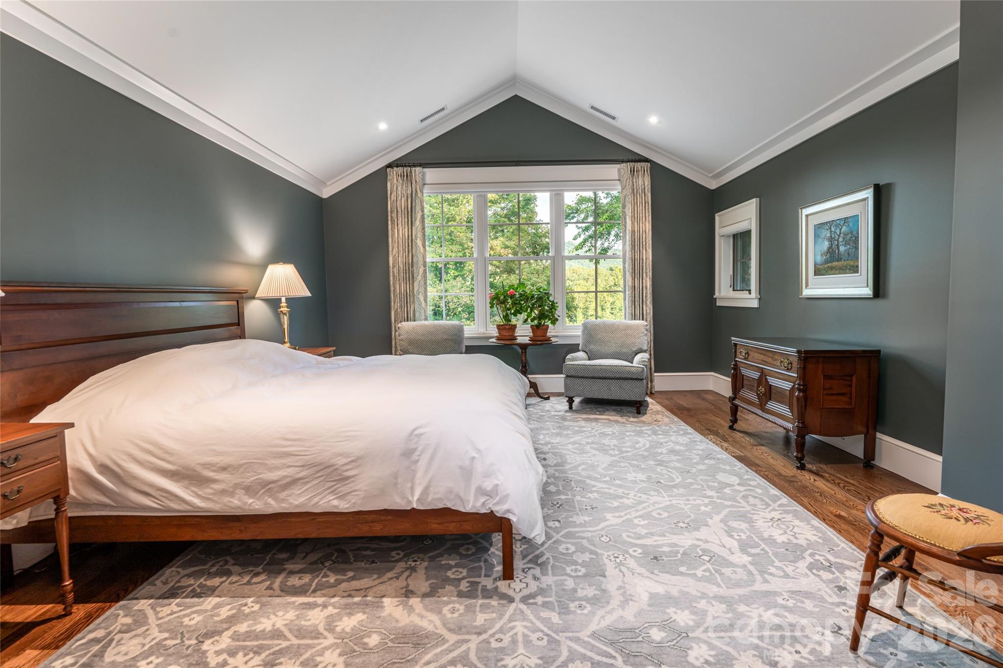 402 Vanderbilt Road — Asheville