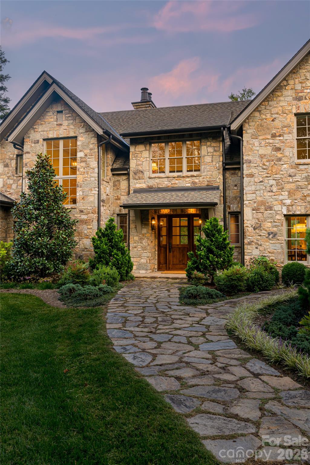 402 Vanderbilt Road — Asheville