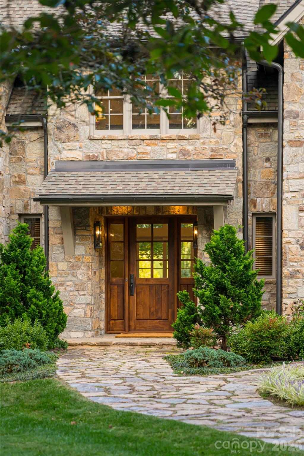 402 Vanderbilt Road — Asheville