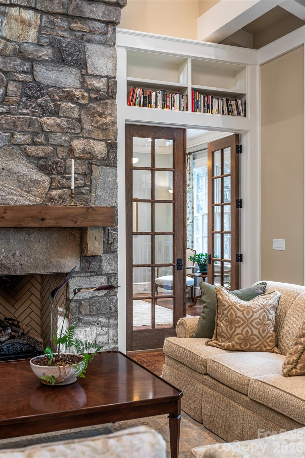 402 Vanderbilt Road — Asheville