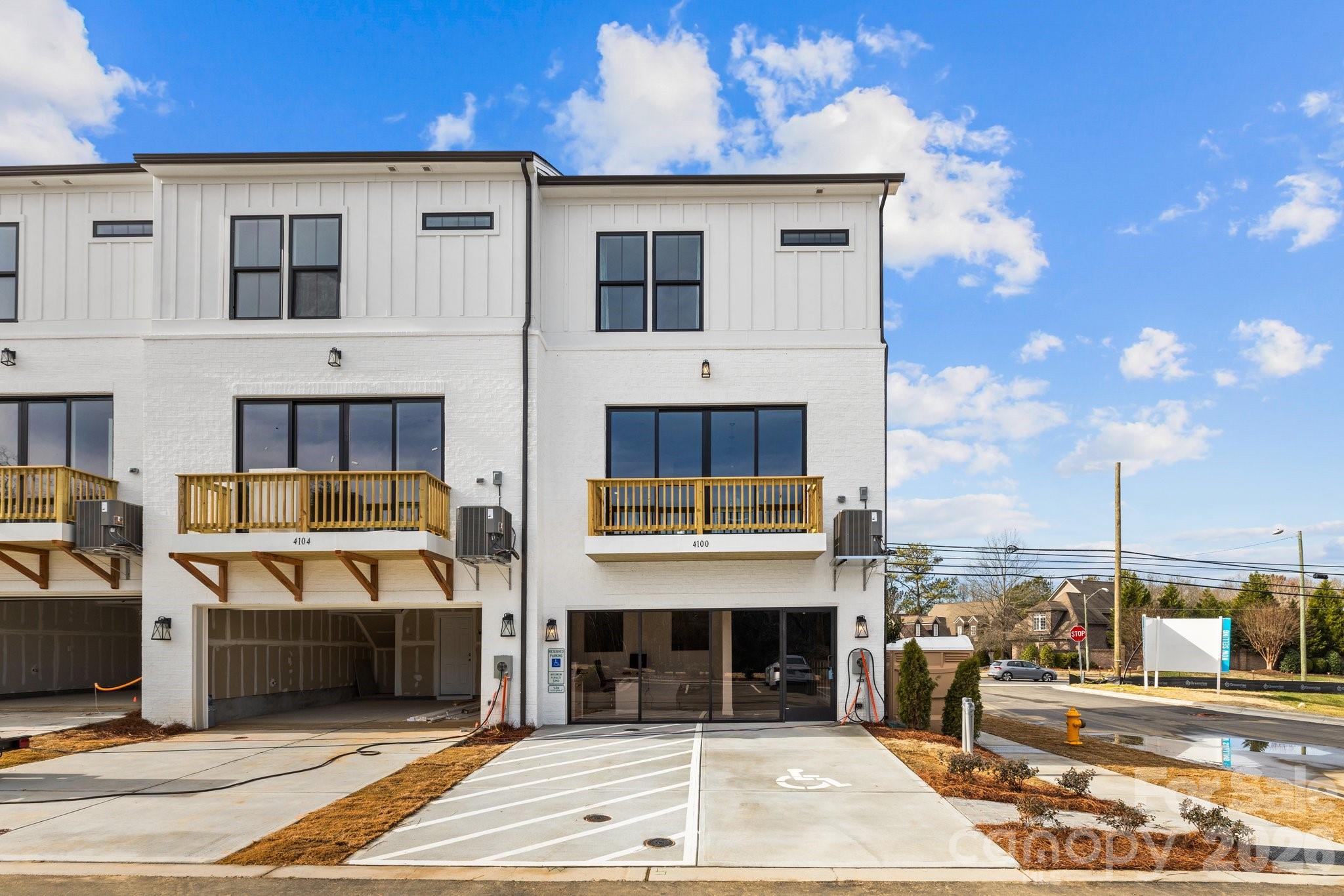 3023 Rozzelles Ferry Road — Charlotte