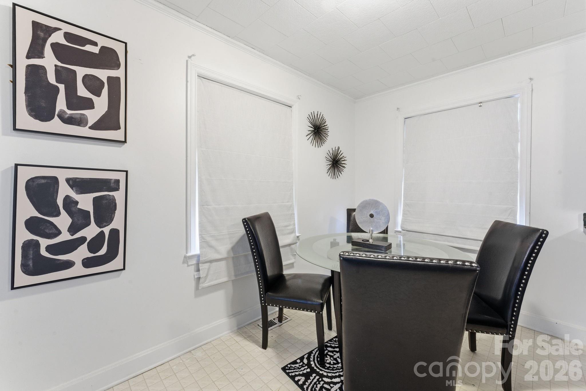 802 Chesterfield Avenue — Lancaster