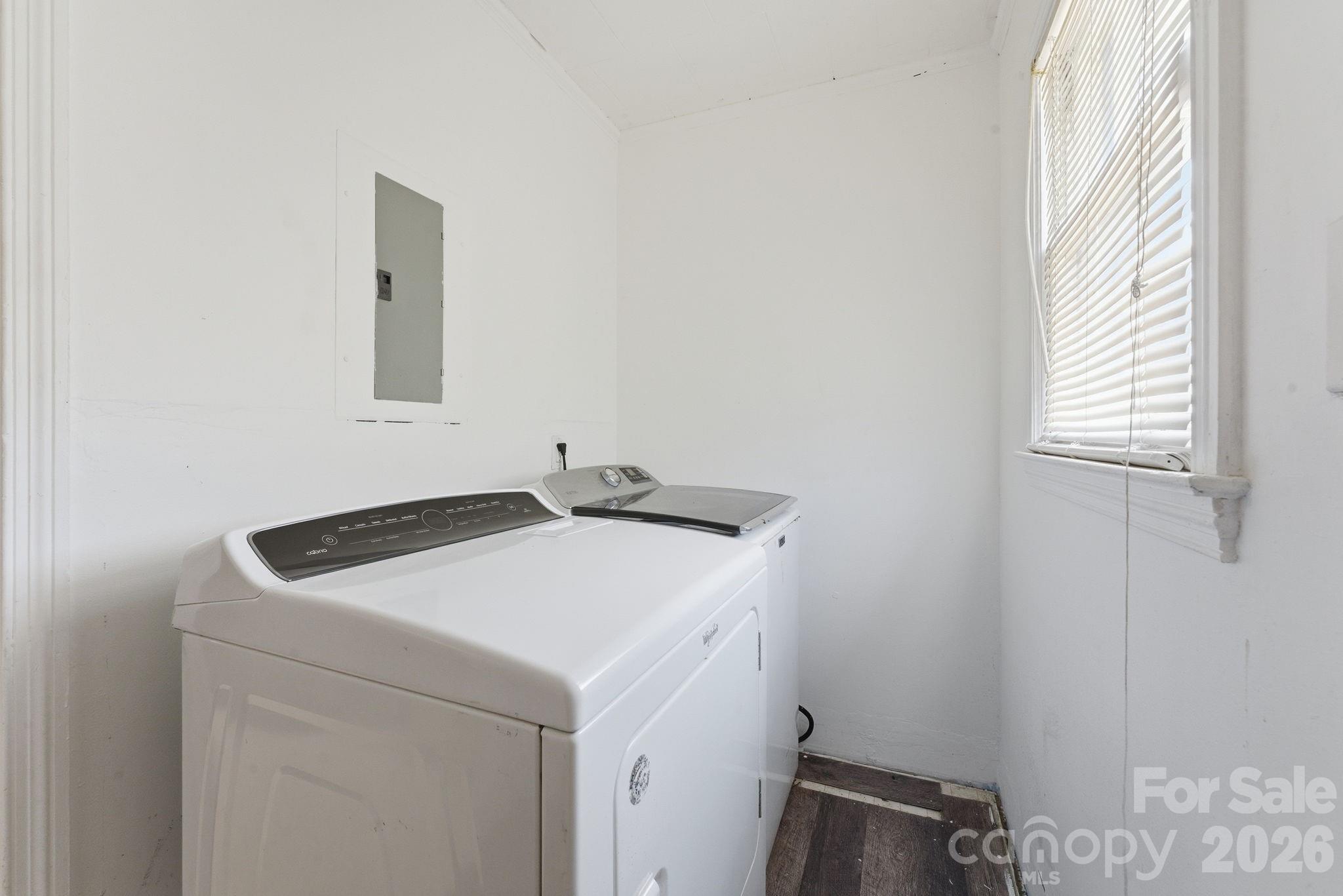 802 Chesterfield Avenue — Lancaster