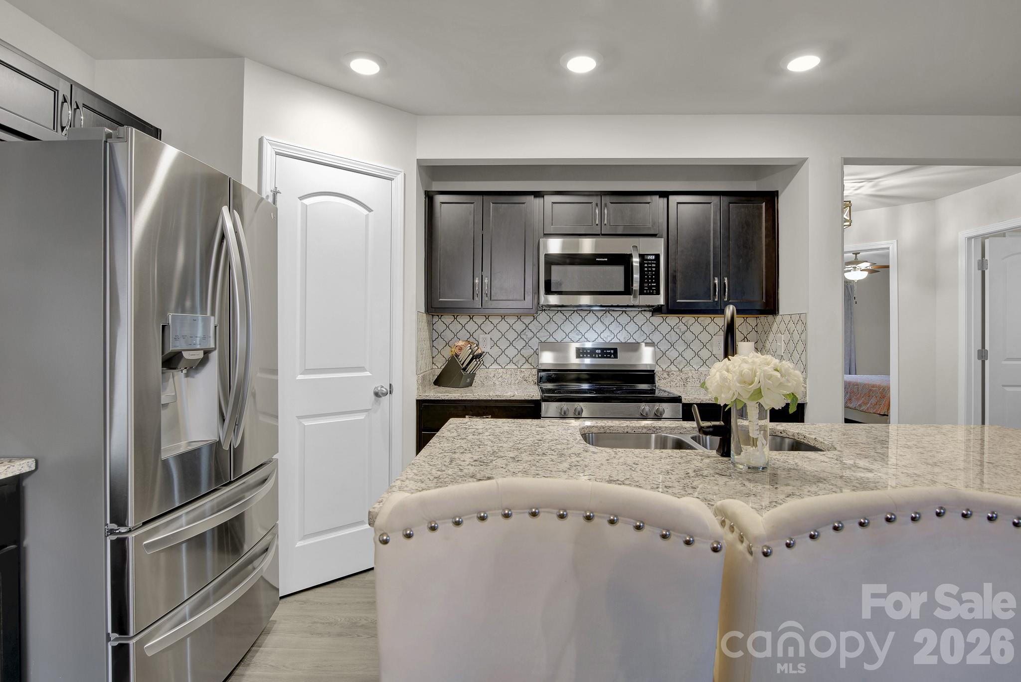 865 Old Linwood Road — Lexington