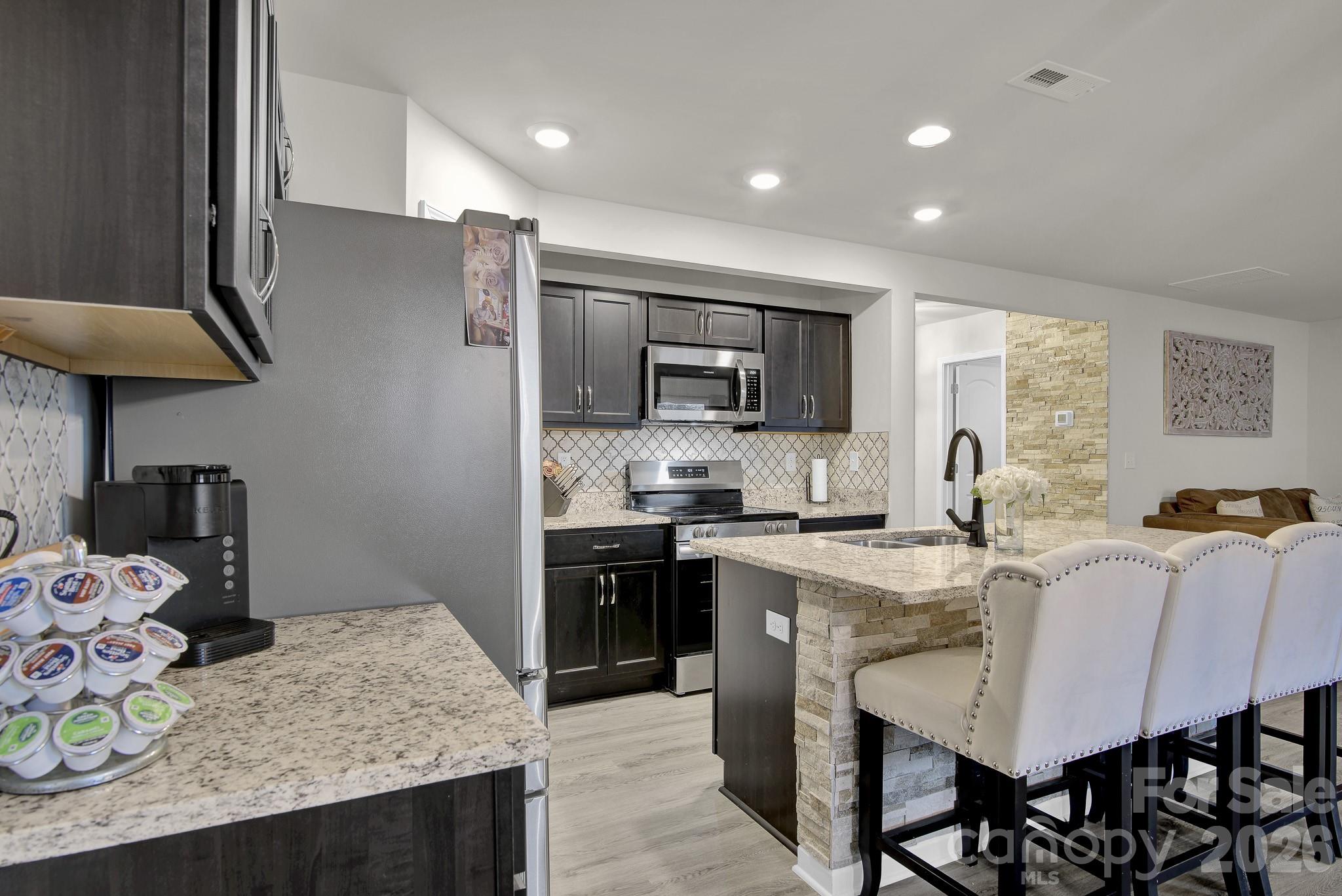 865 Old Linwood Road — Lexington