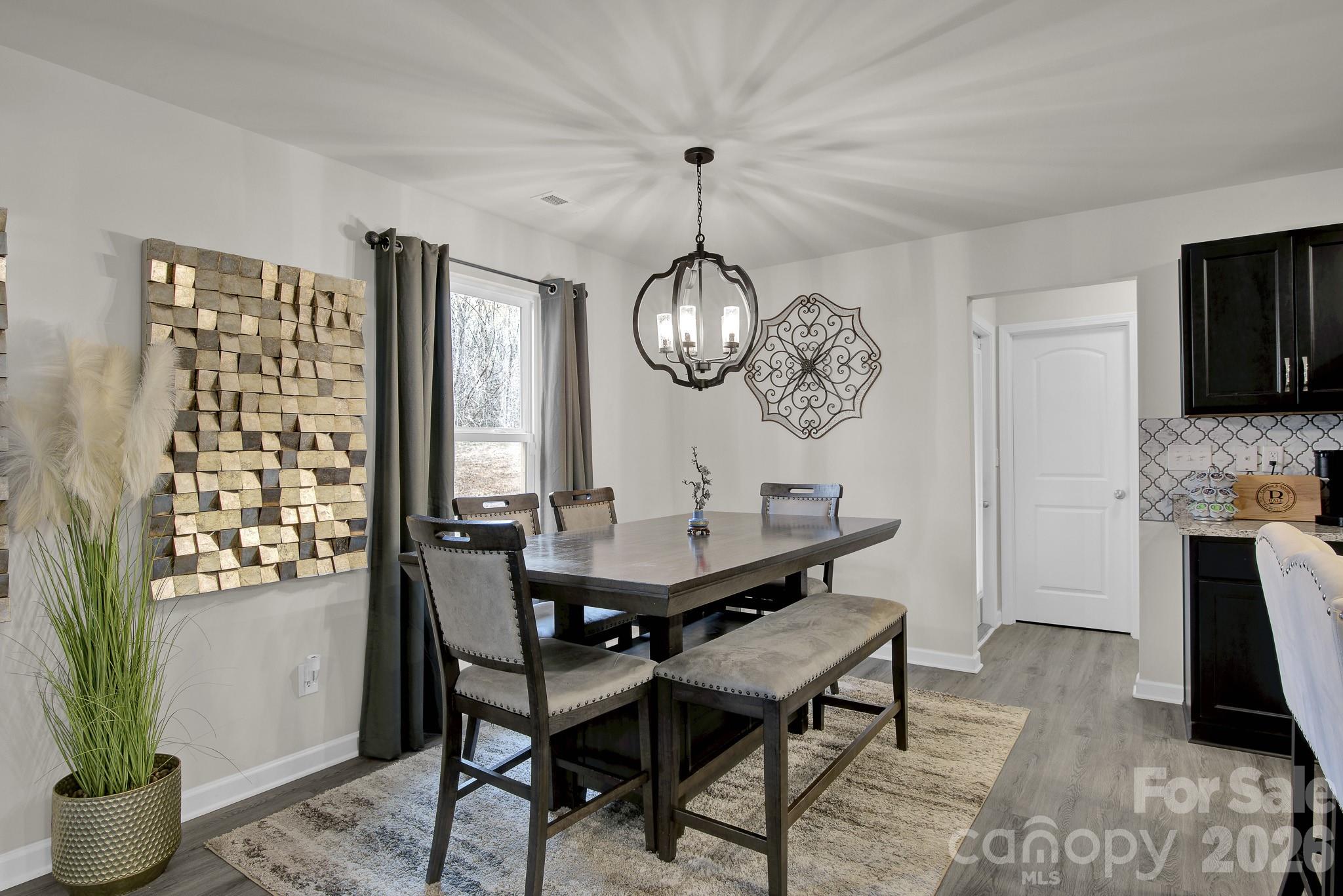 865 Old Linwood Road — Lexington