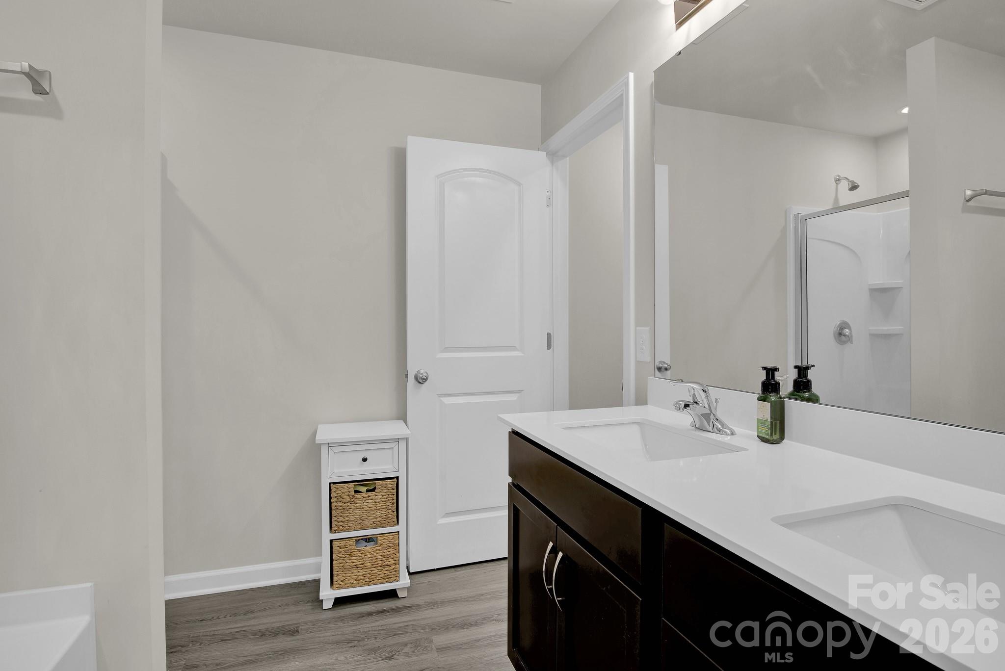 865 Old Linwood Road — Lexington