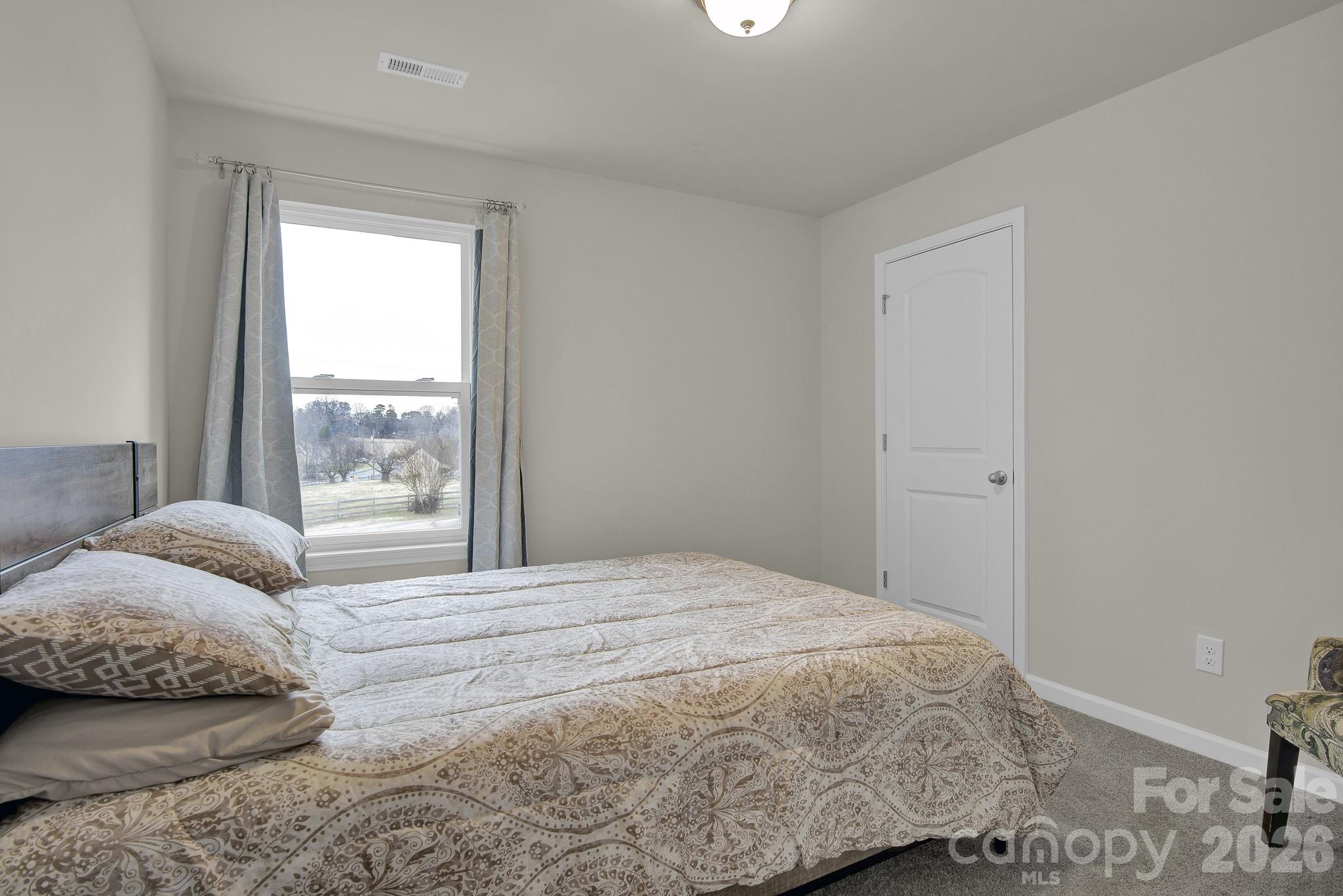 865 Old Linwood Road — Lexington