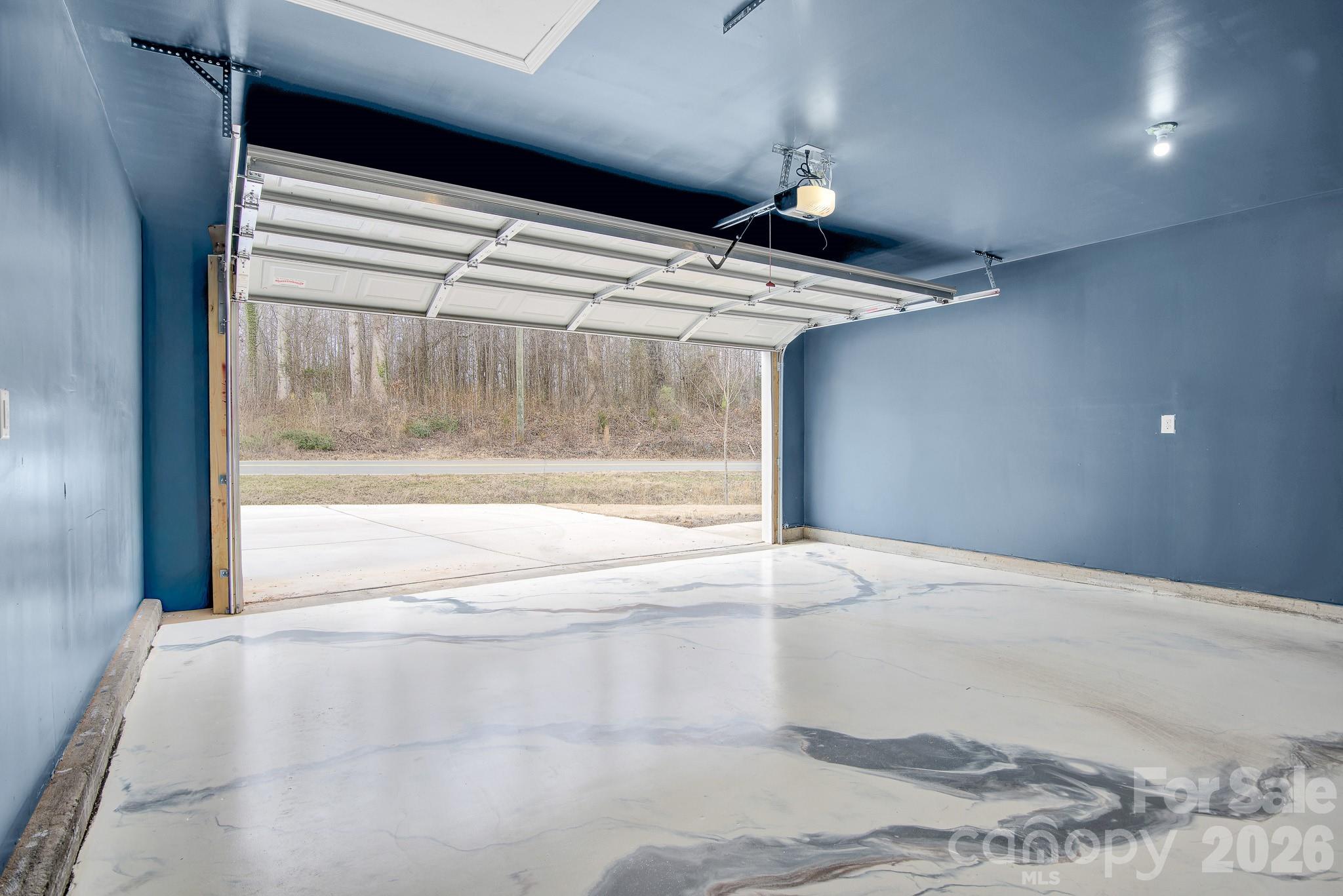 865 Old Linwood Road — Lexington