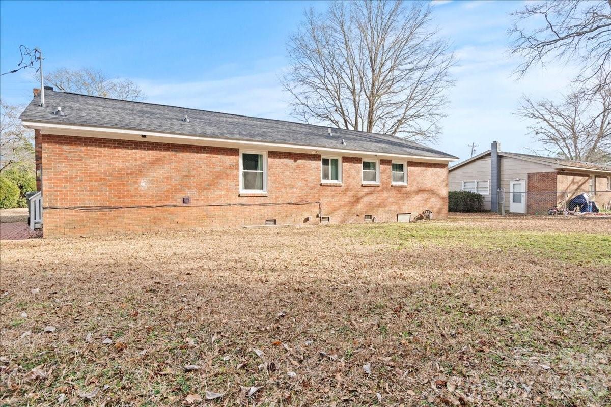 317 Thomas Street — Bennettsville