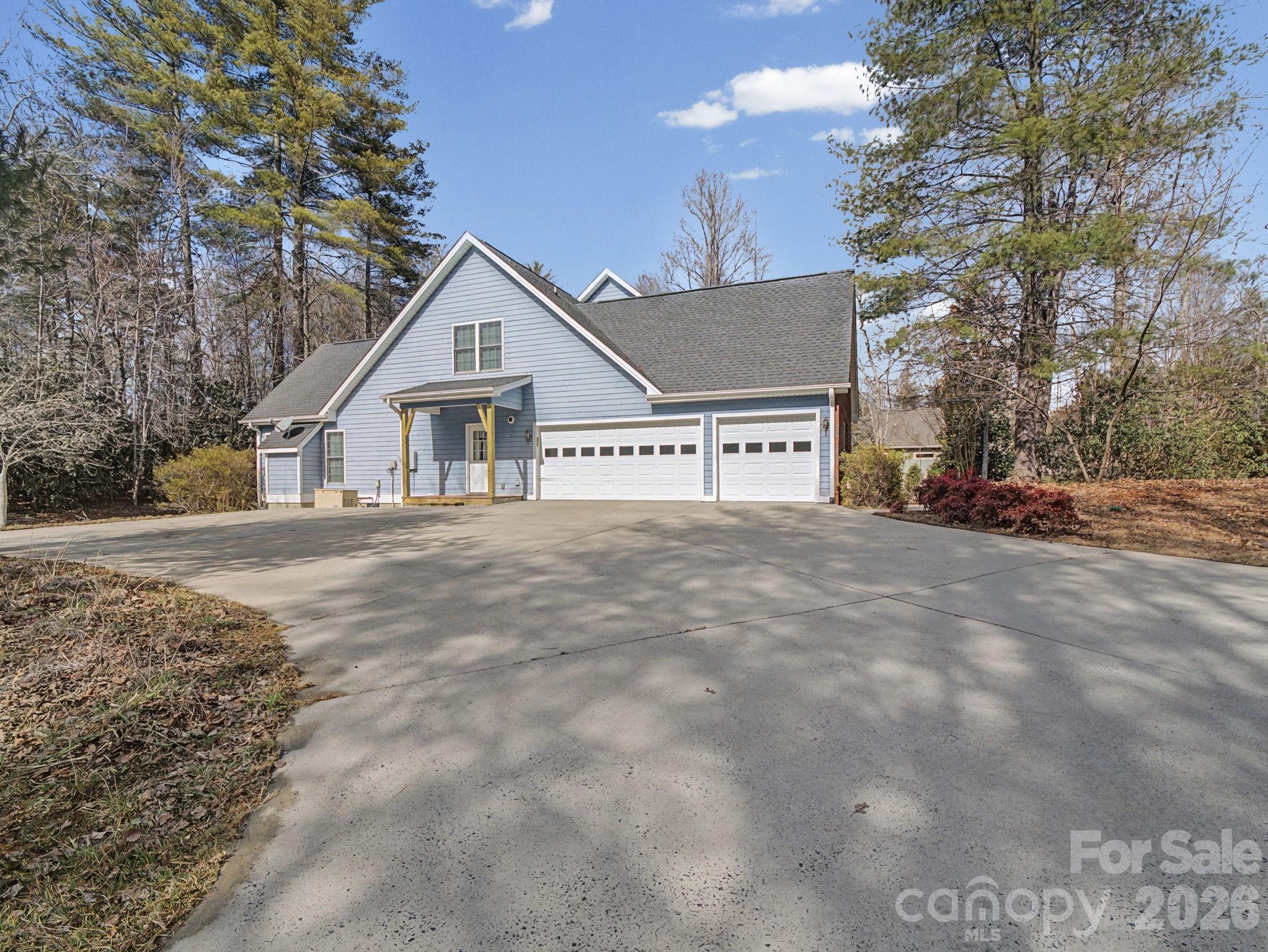 220 Jonathan Creek Drive — Etowah
