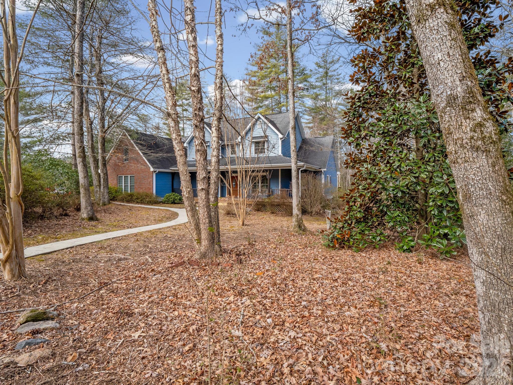 220 Jonathan Creek Drive — Etowah