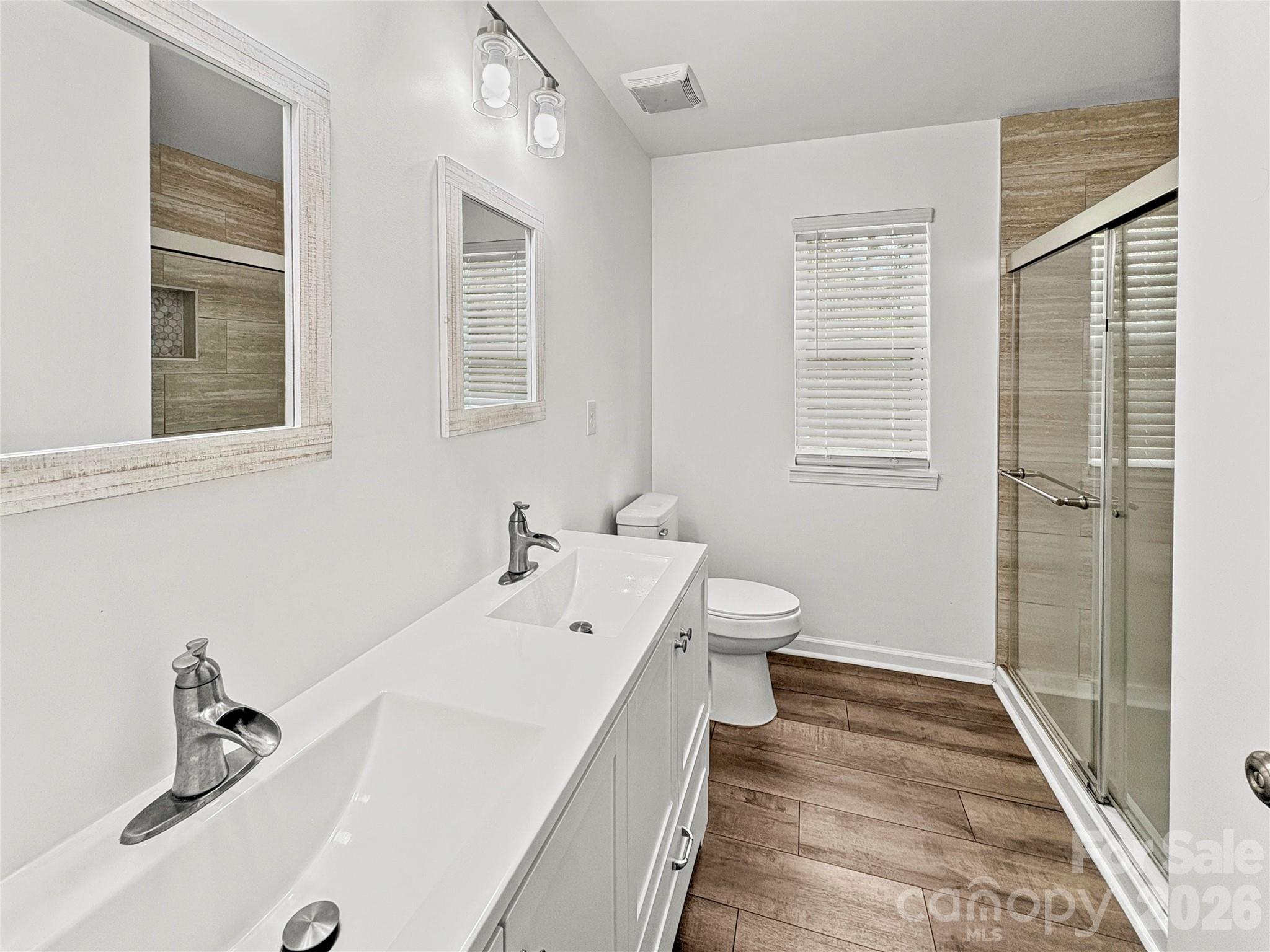 1096 12th Avenue NW — Hickory