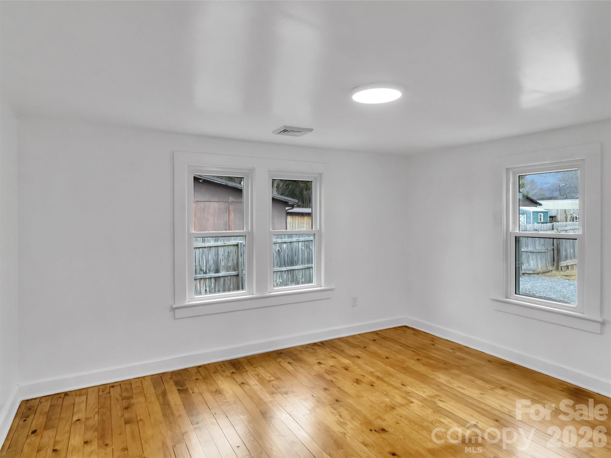 106 Long Street — Waynesville