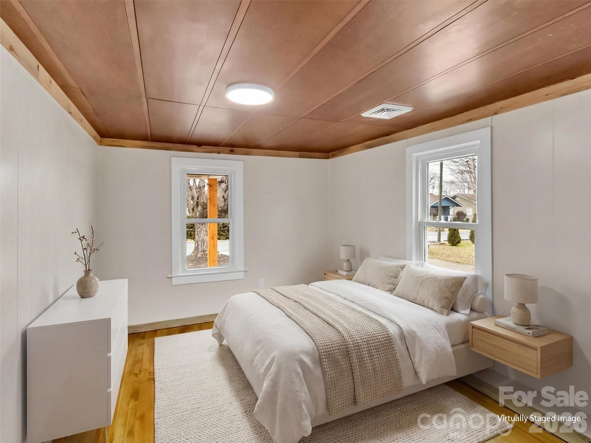 106 Long Street — Waynesville