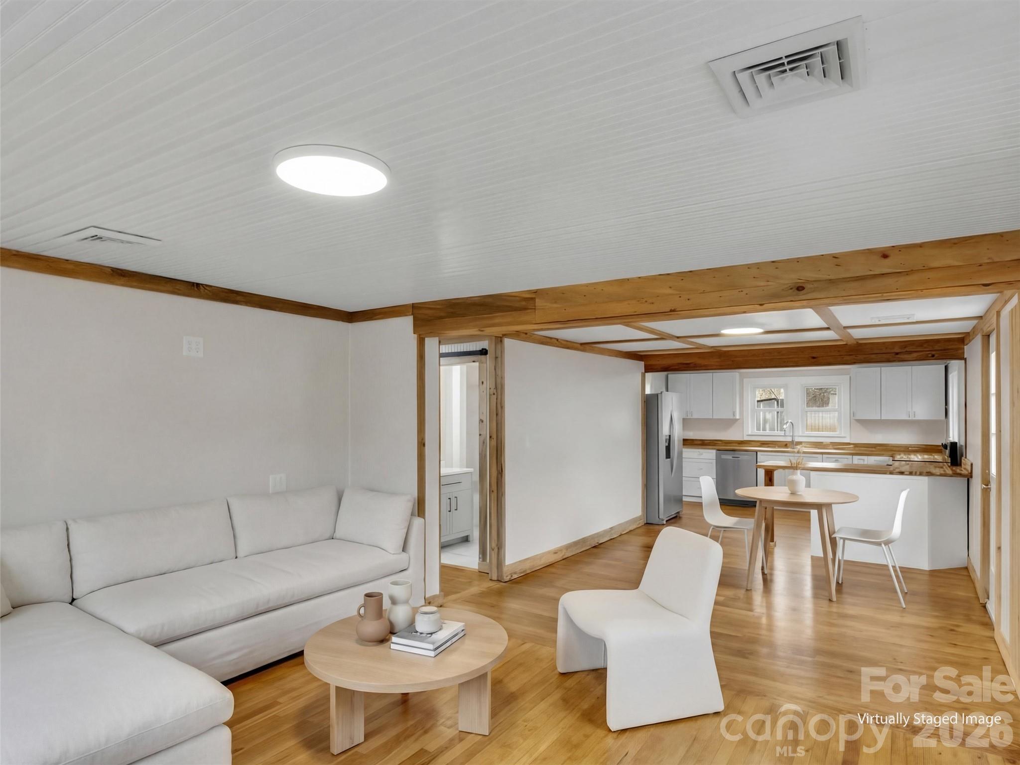 106 Long Street — Waynesville