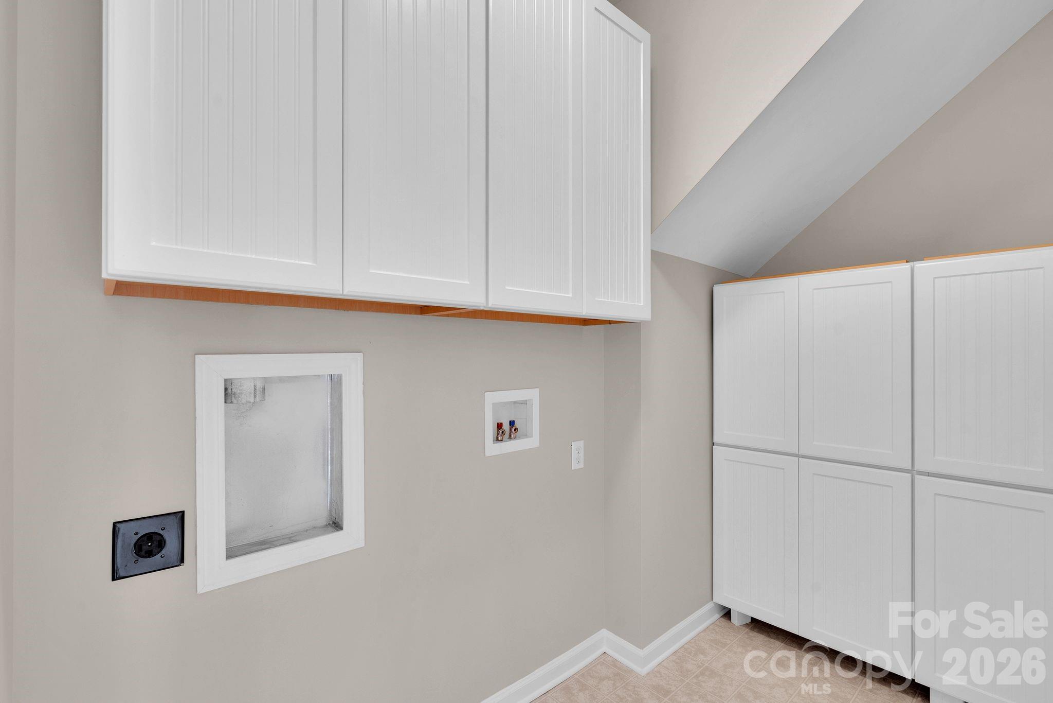 11012 Sedgemoor Lane — Charlotte