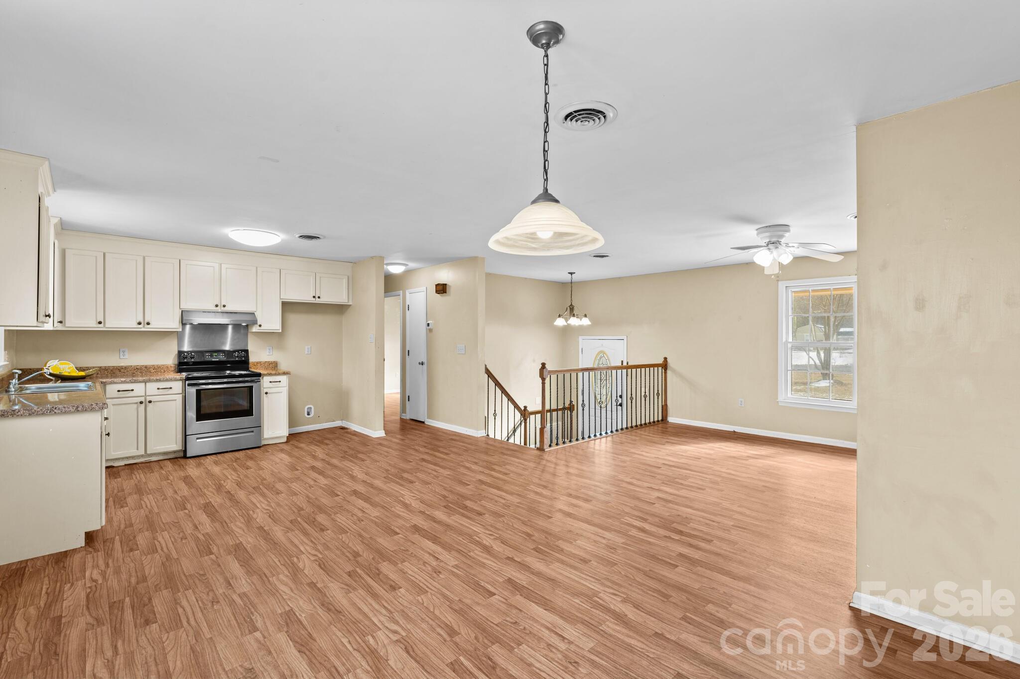 535 Log Barn Road — Salisbury