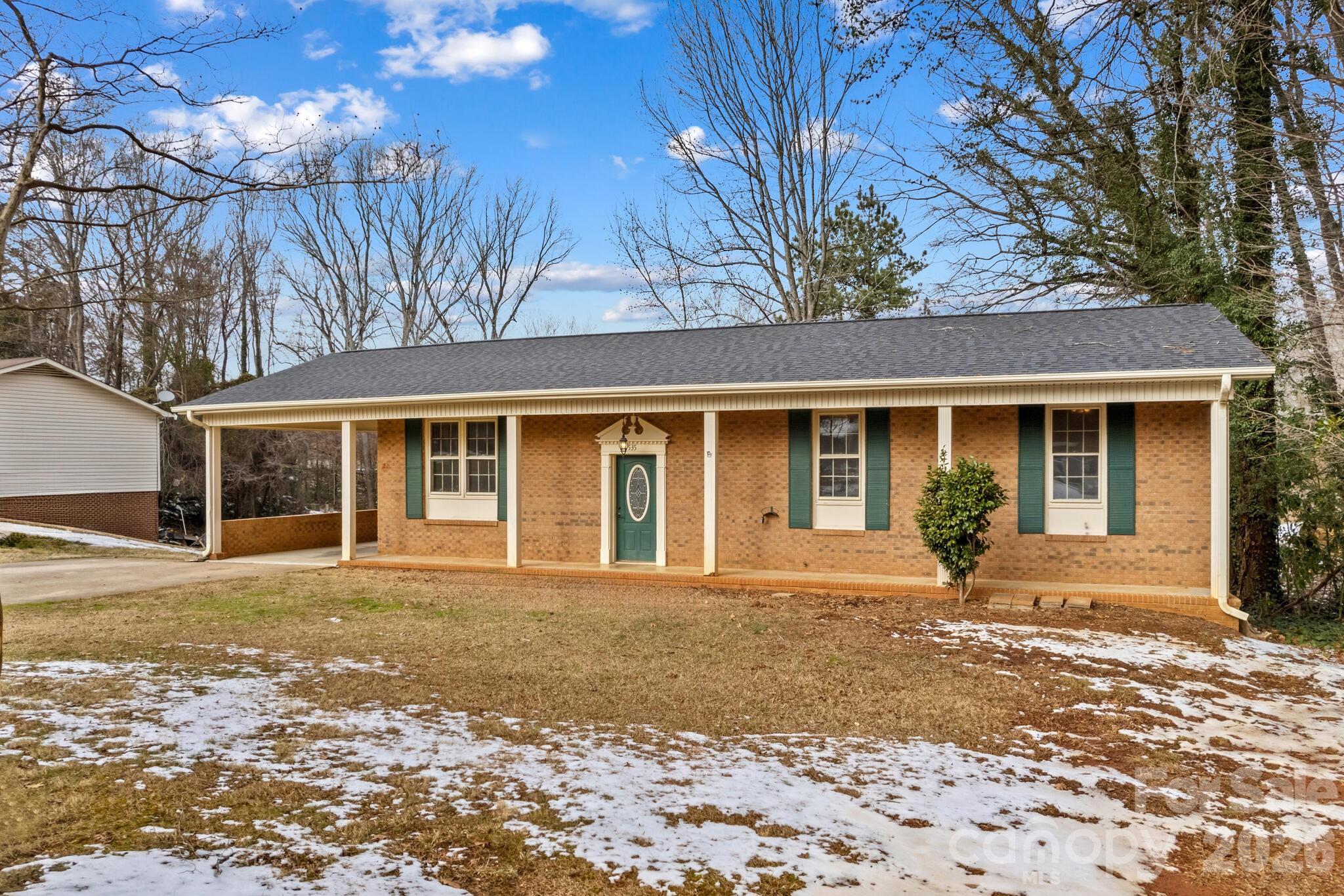 535 Log Barn Road — Salisbury