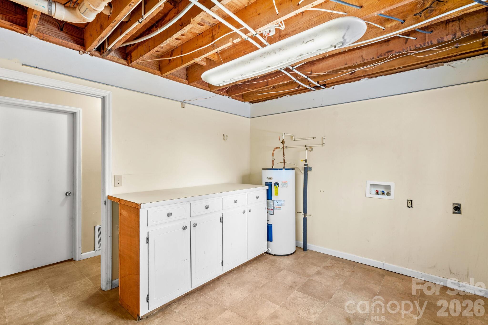 535 Log Barn Road — Salisbury
