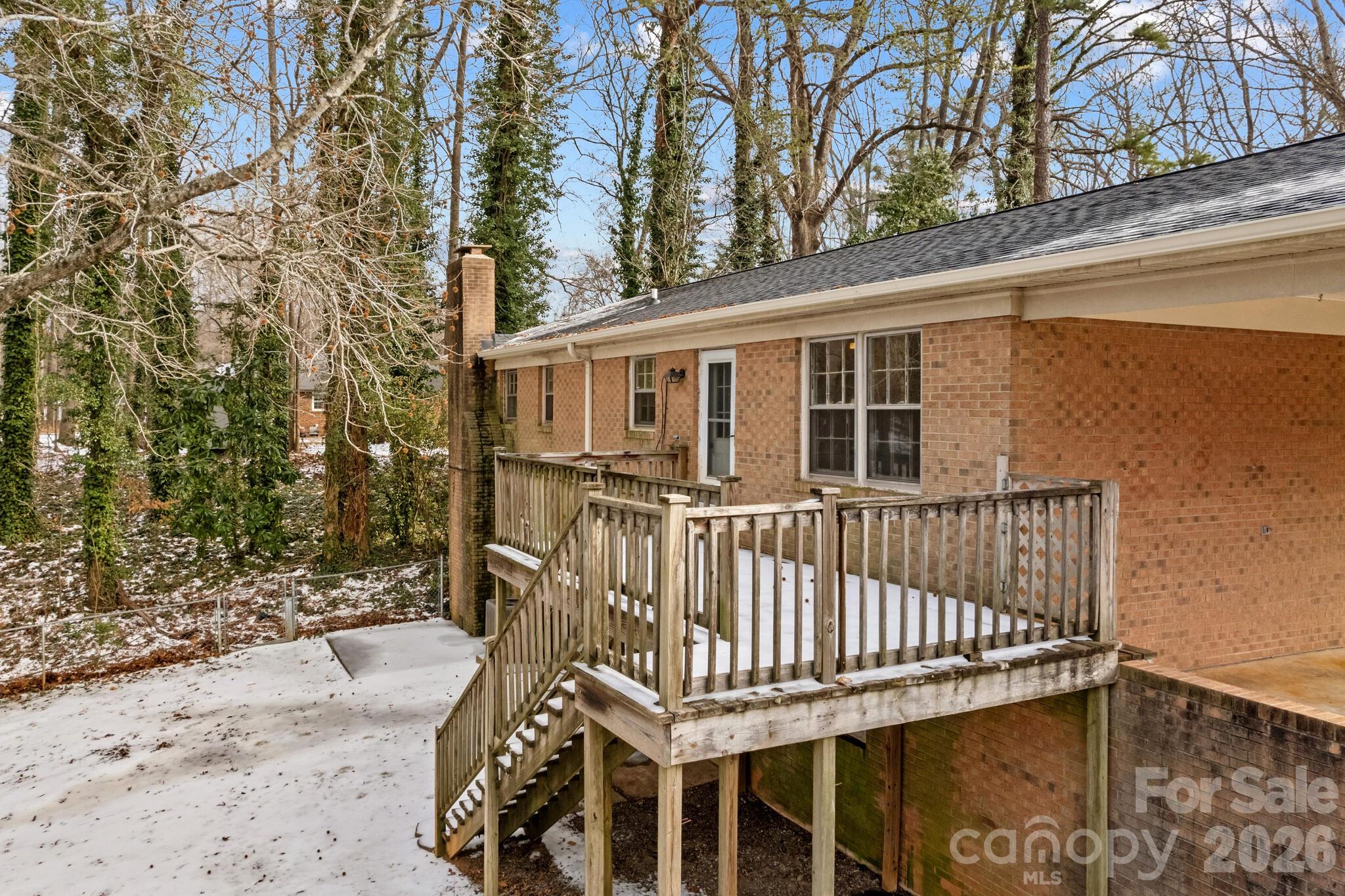 535 Log Barn Road — Salisbury