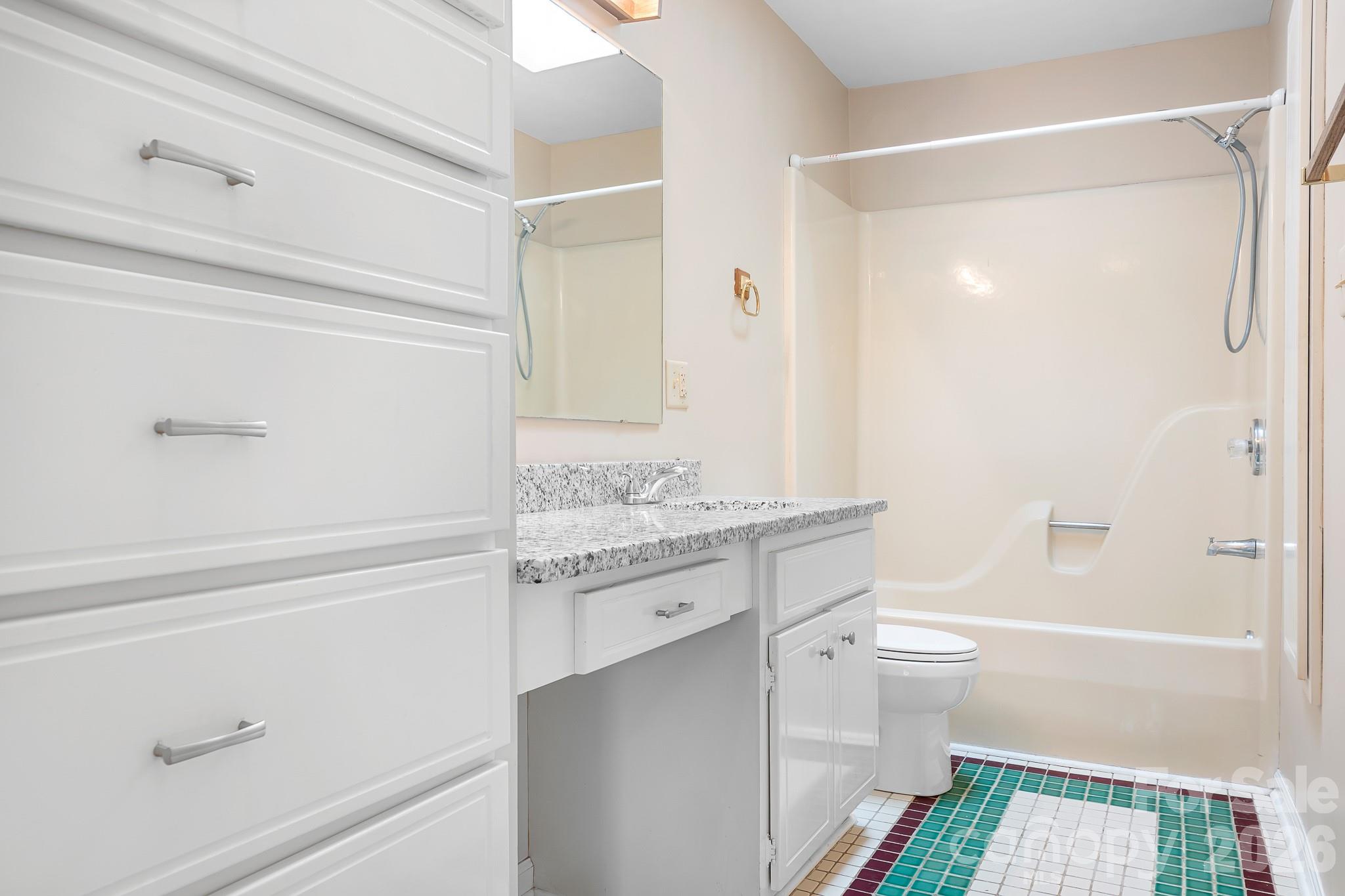 1126 Hanford Place NW — Concord
