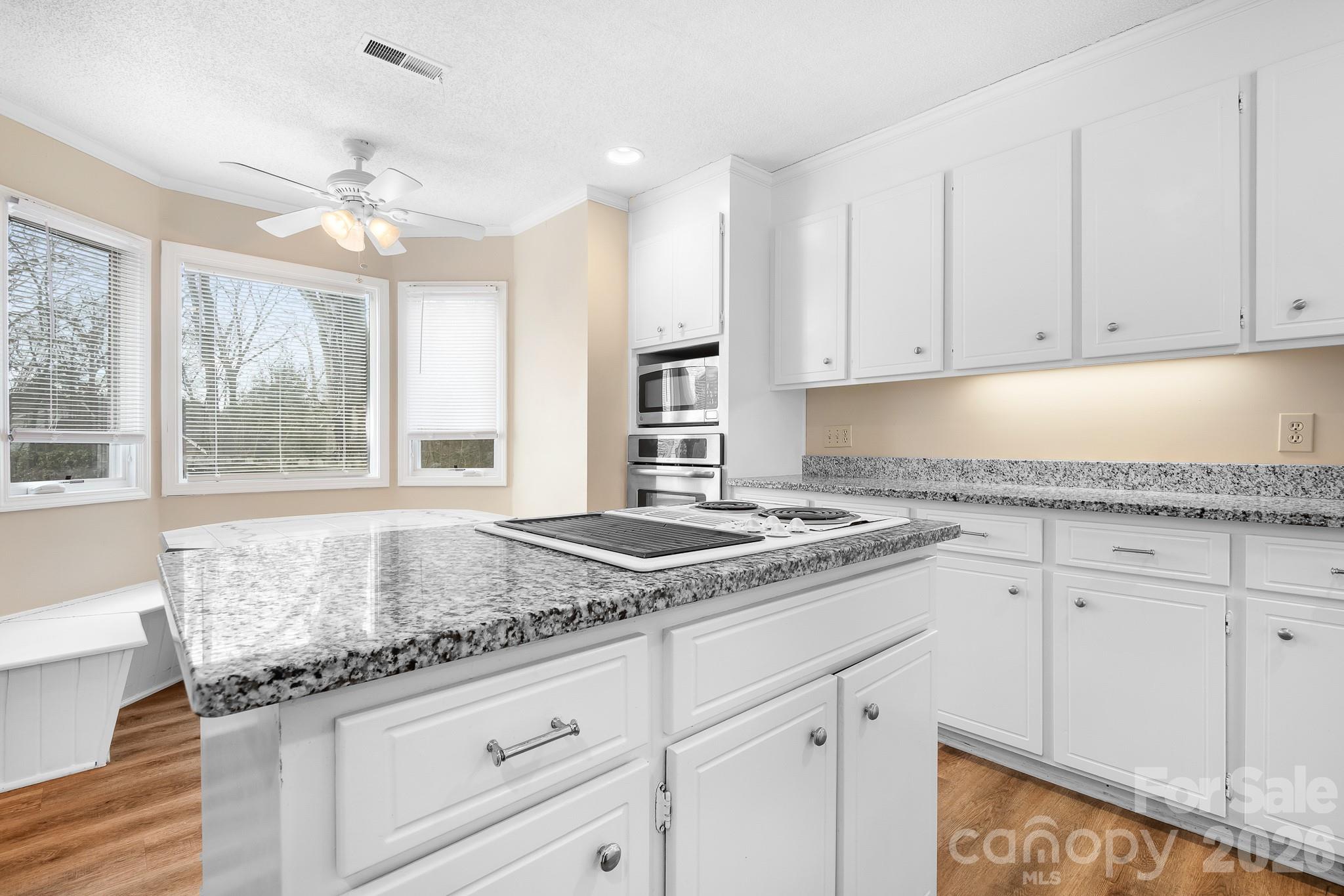 1126 Hanford Place NW — Concord