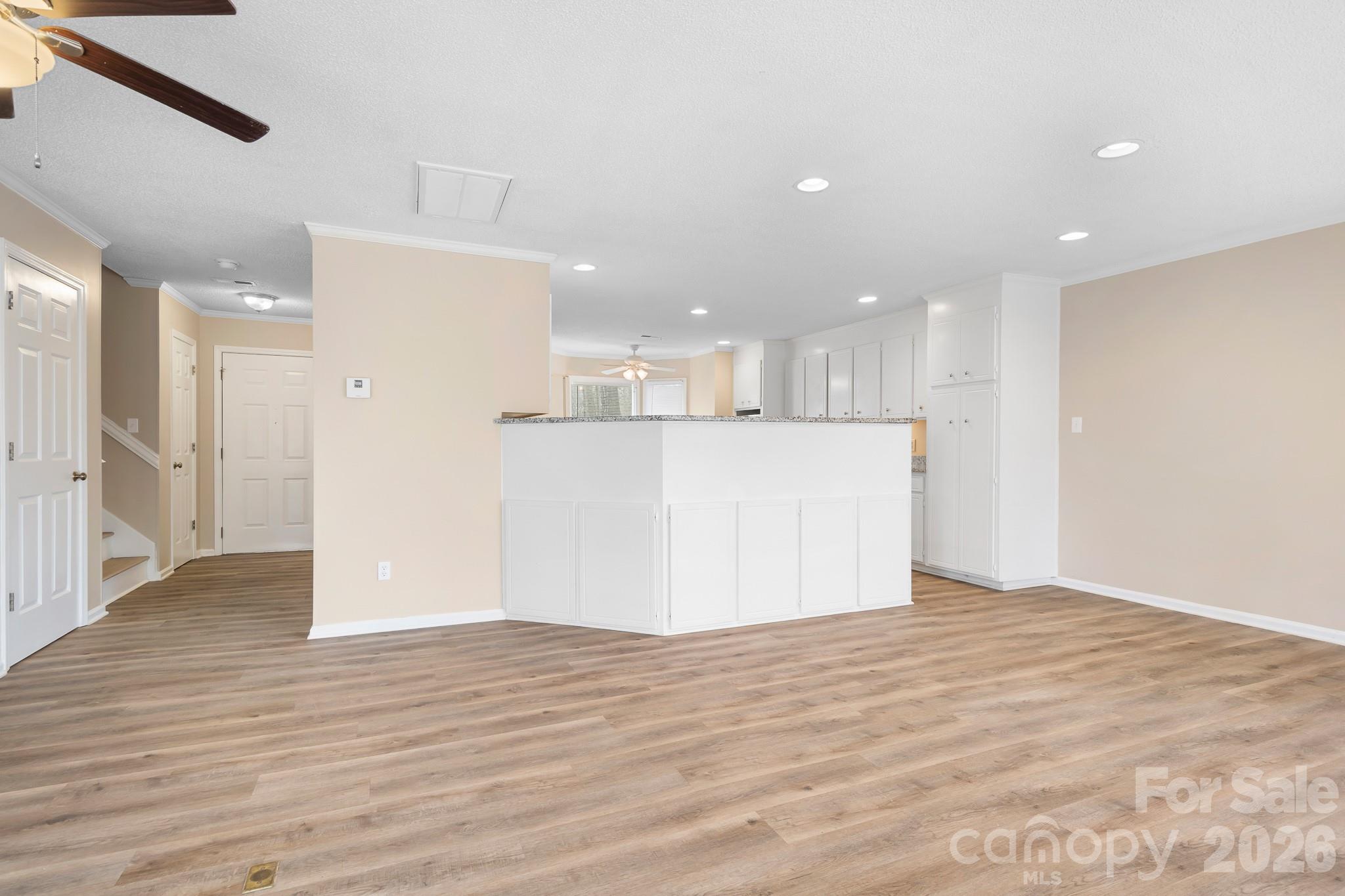 1126 Hanford Place NW — Concord
