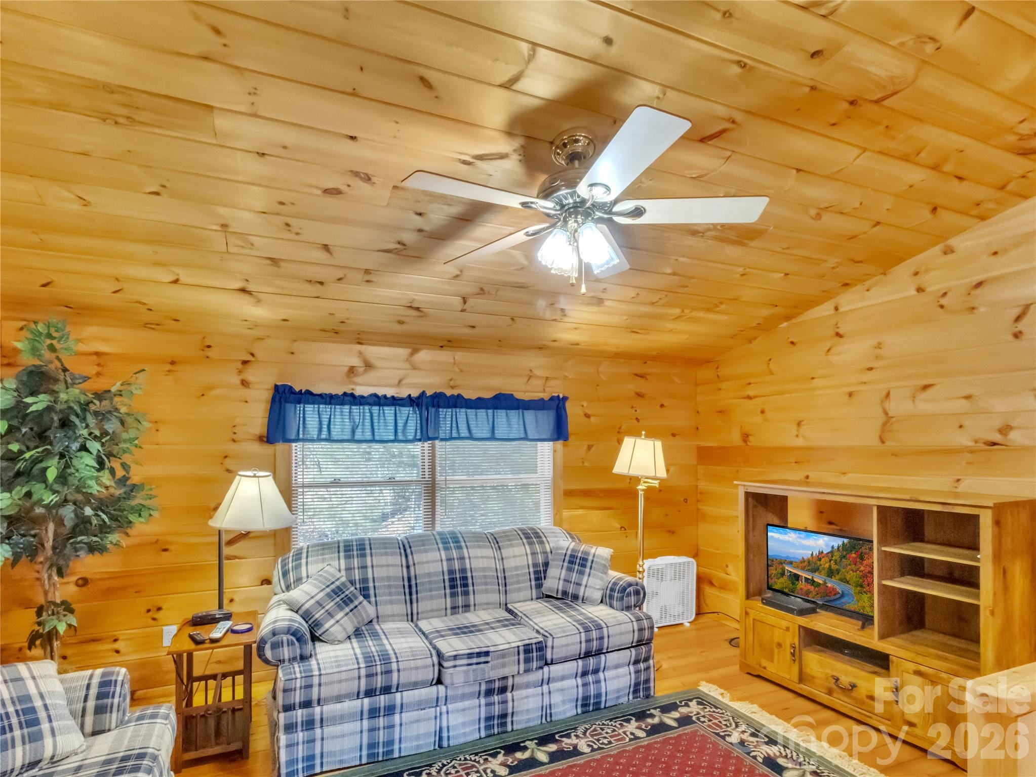 30 Edgewater Lane — Maggie Valley