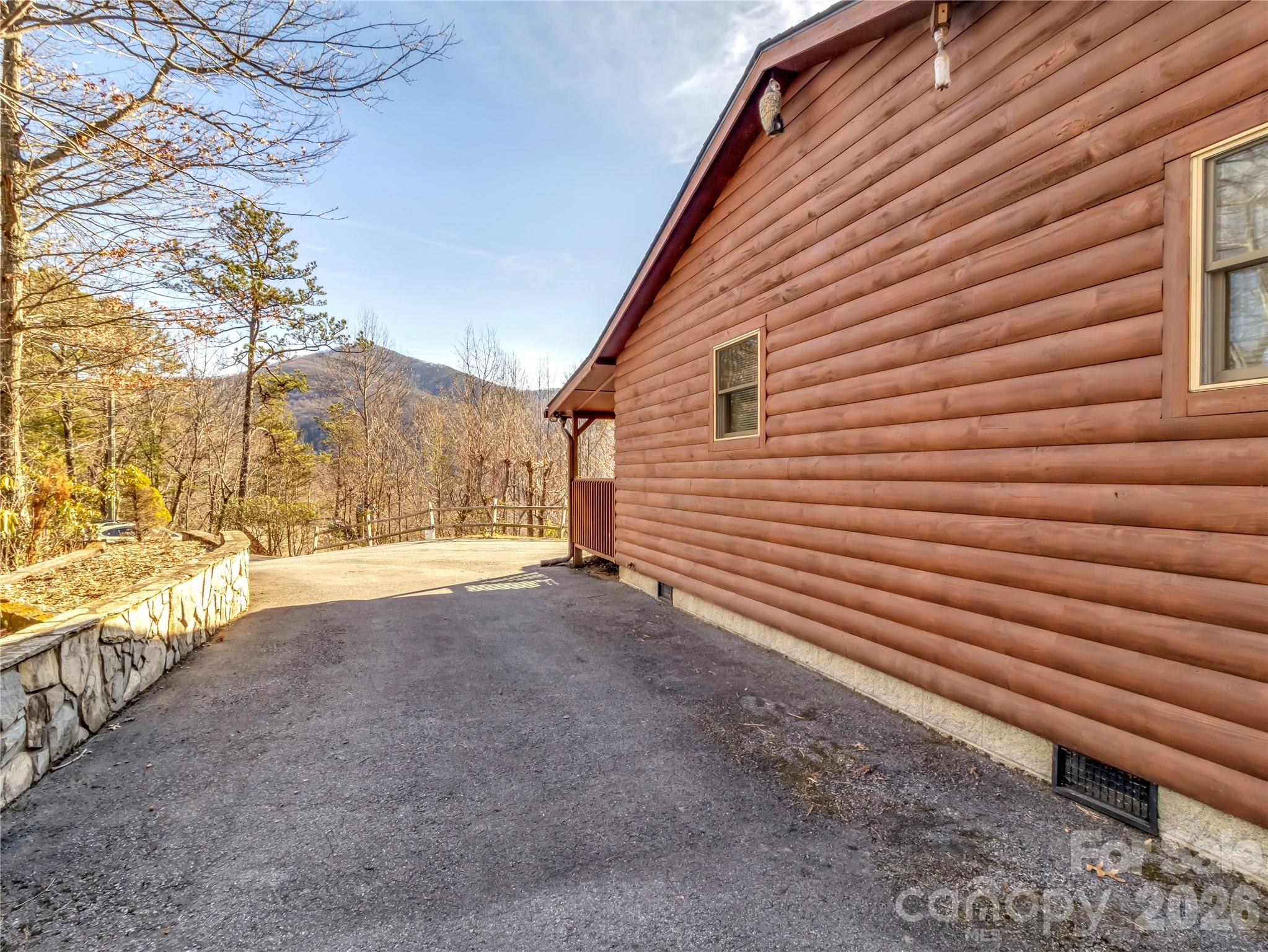 30 Edgewater Lane — Maggie Valley