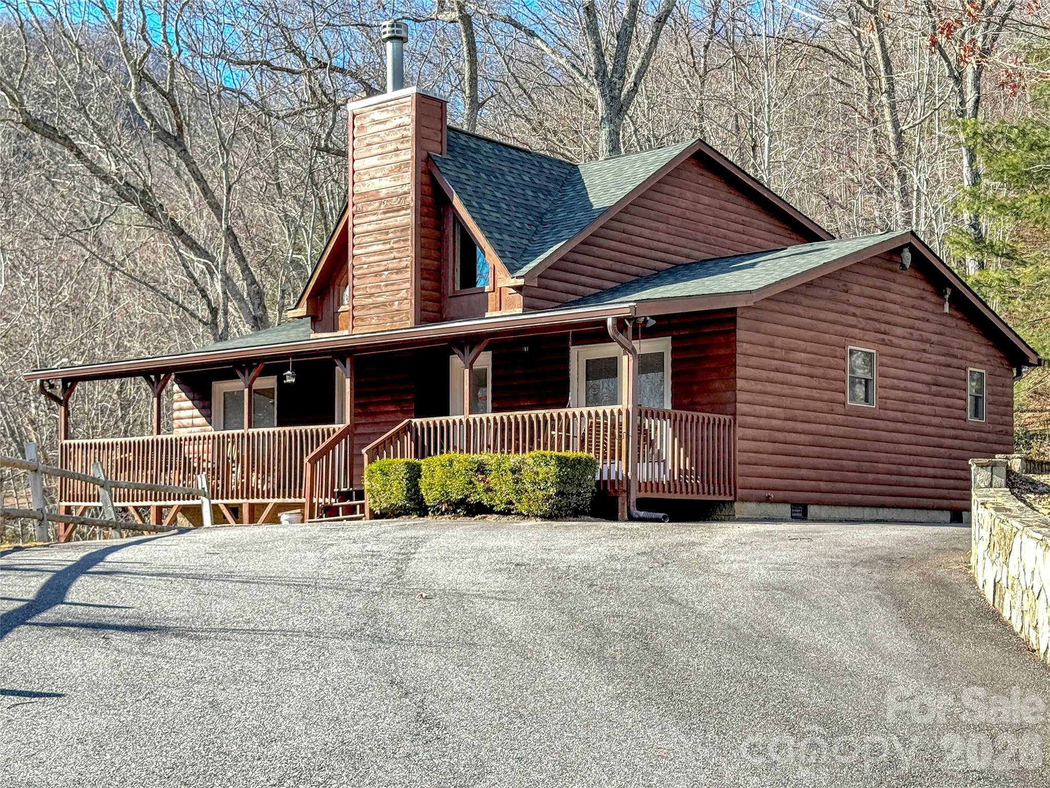 30 Edgewater Lane — Maggie Valley