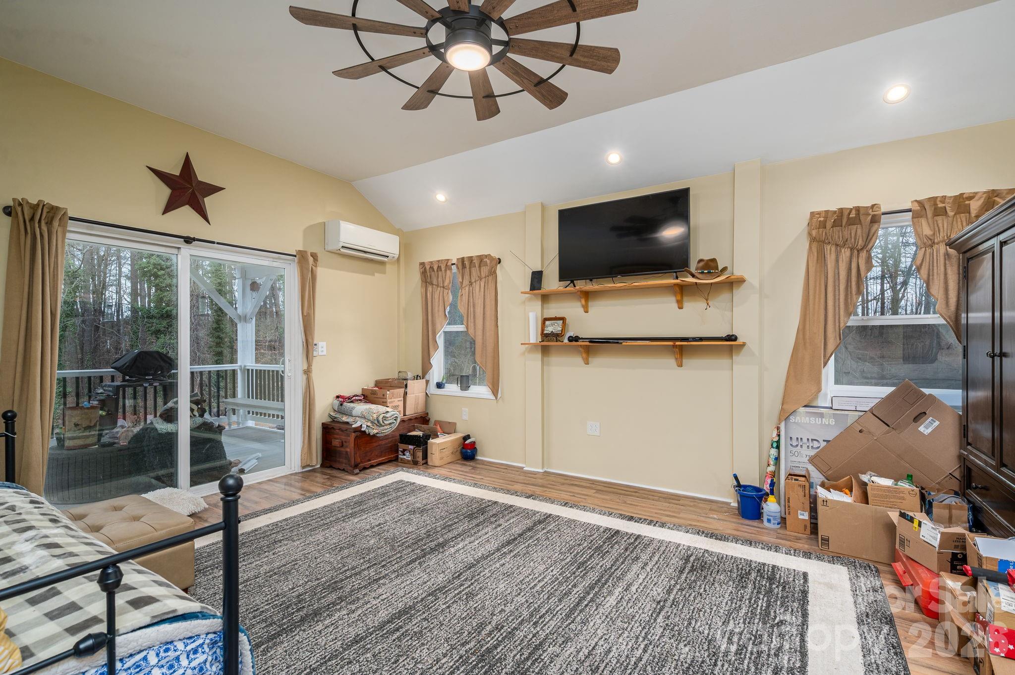 2033 Puetts Chapel Road — Bessemer City