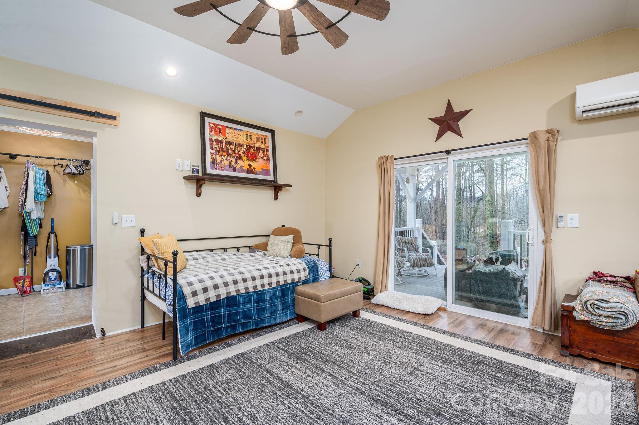 2033 Puetts Chapel Road — Bessemer City