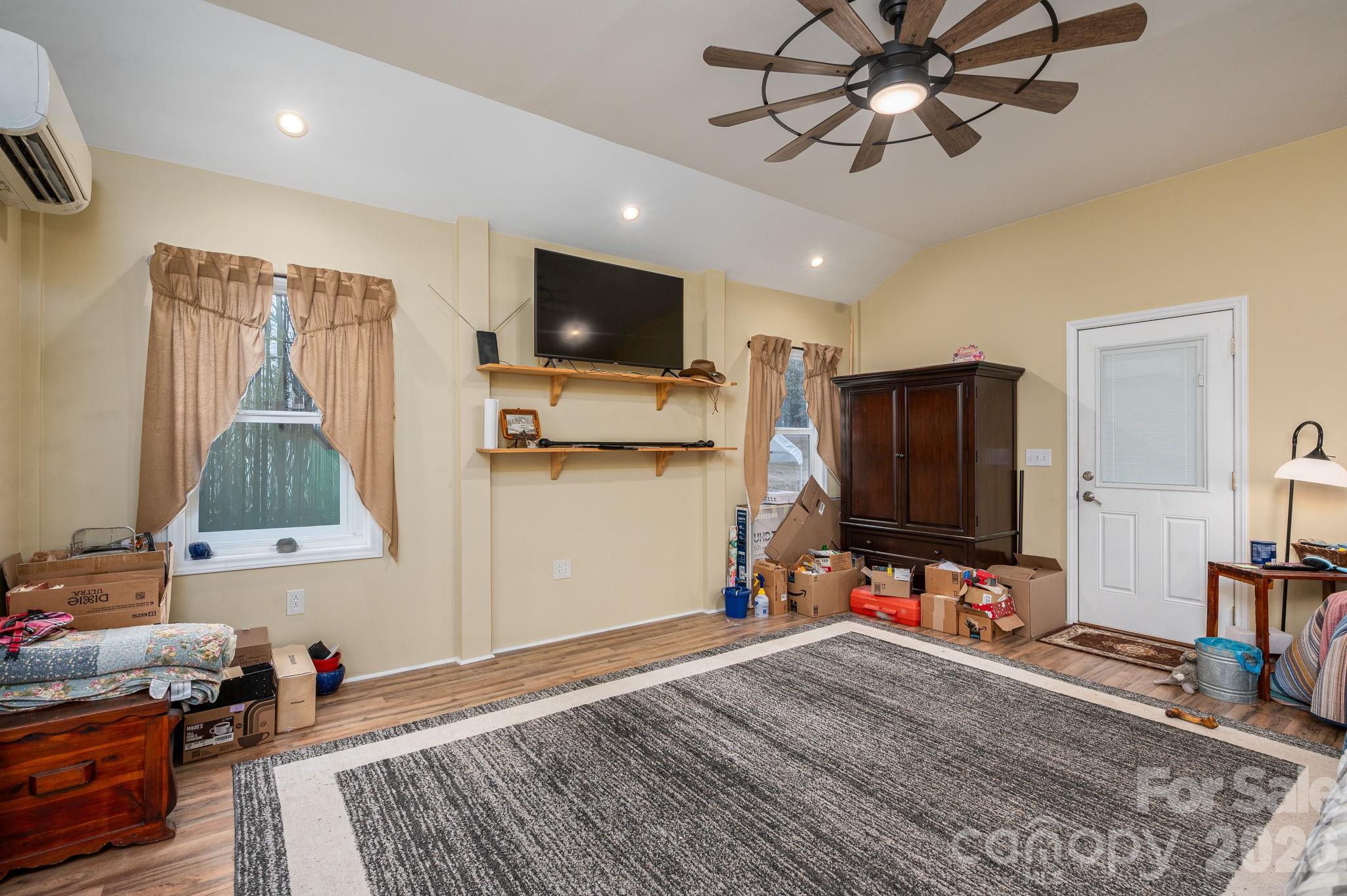2033 Puetts Chapel Road — Bessemer City