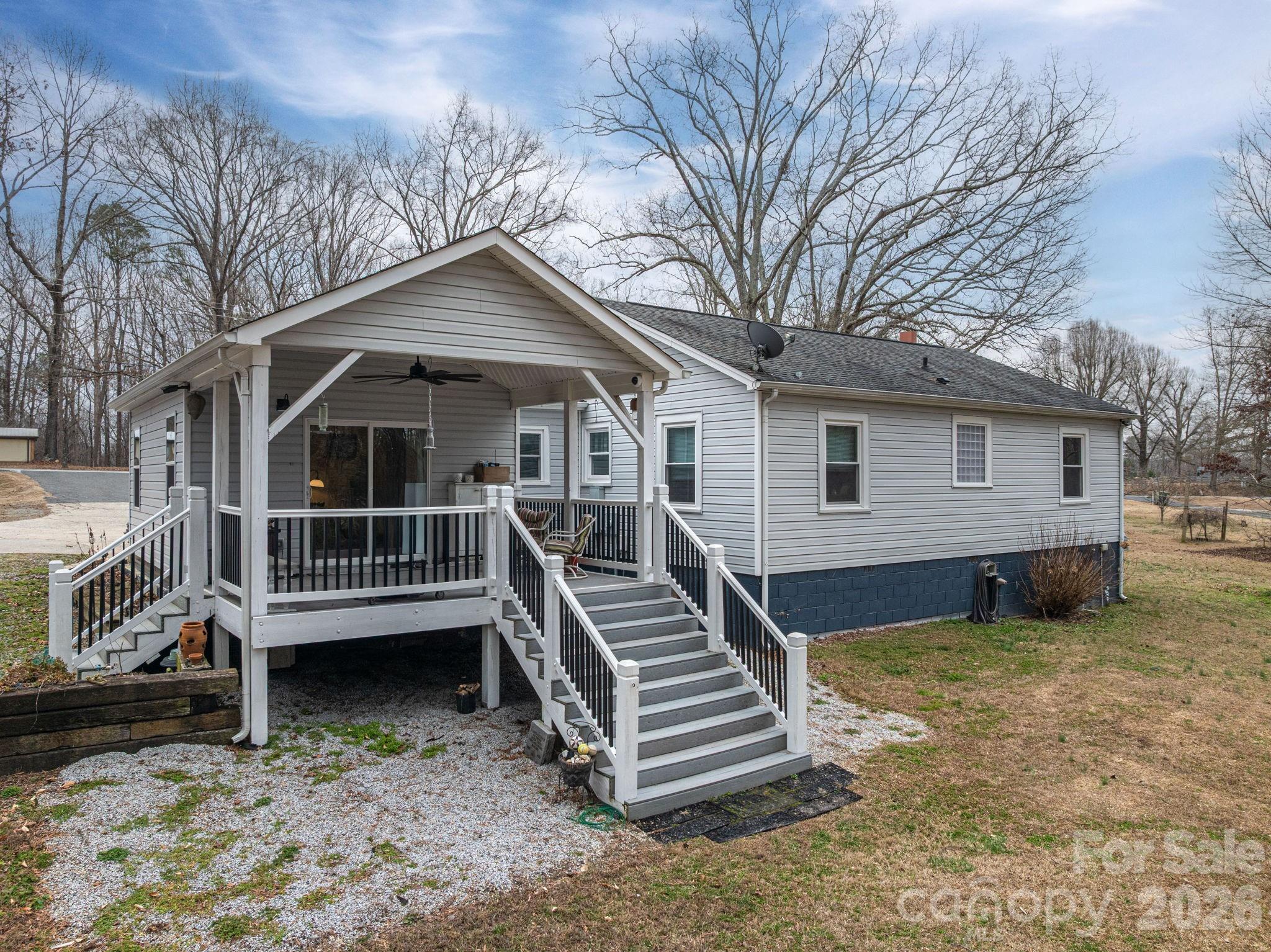 2033 Puetts Chapel Road — Bessemer City