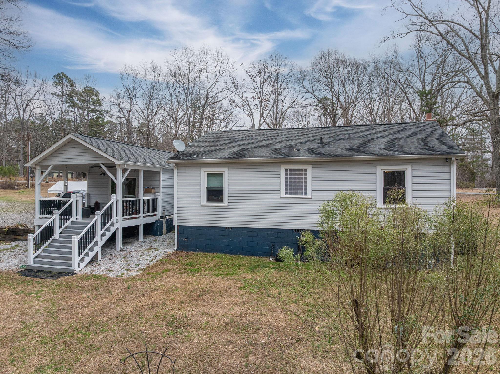 2033 Puetts Chapel Road — Bessemer City