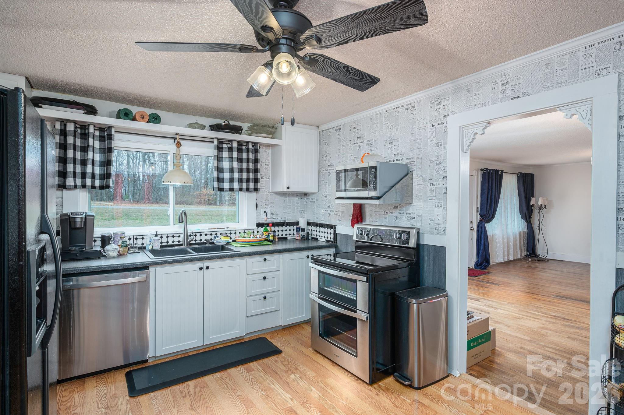2033 Puetts Chapel Road — Bessemer City