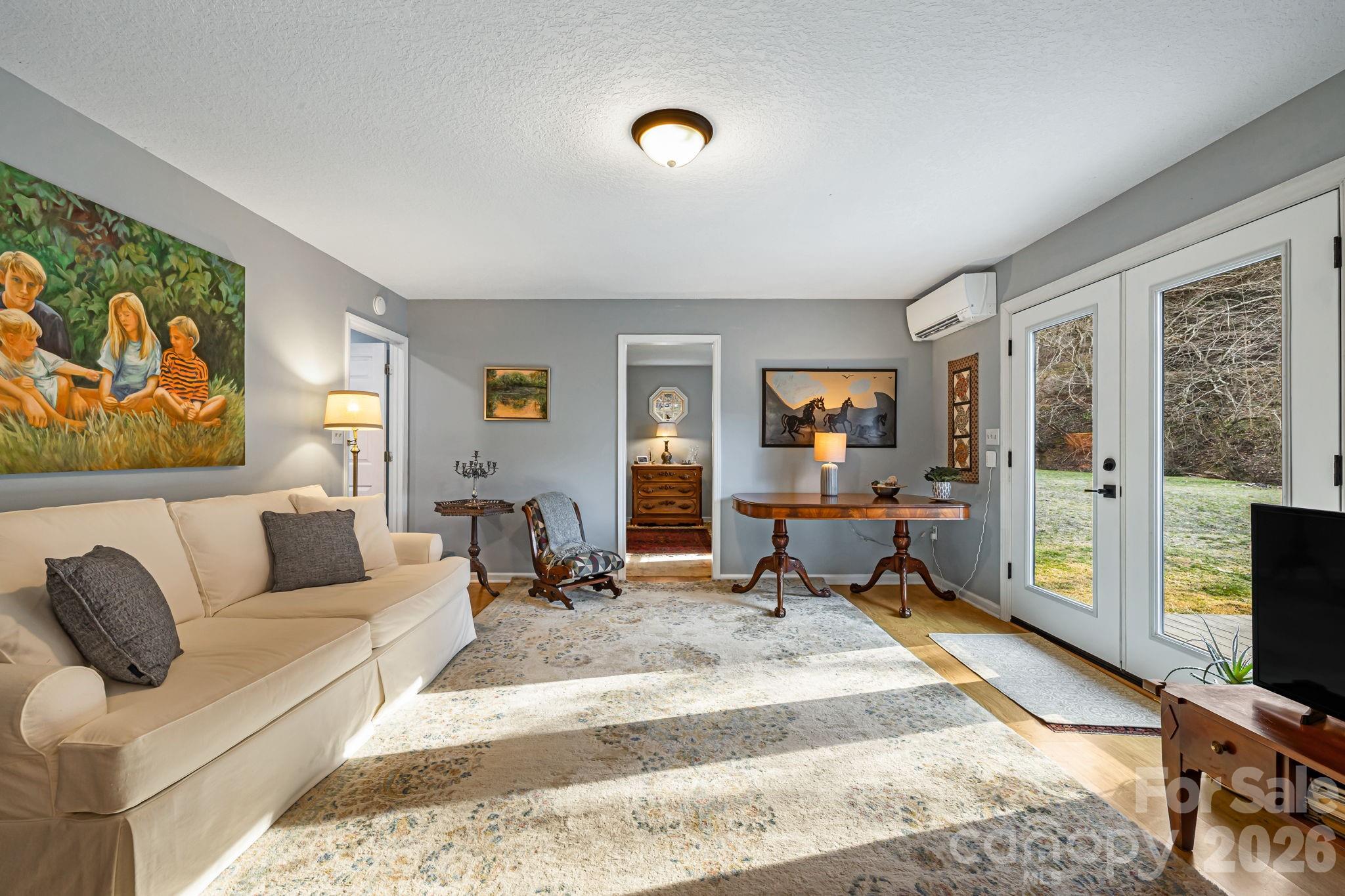1590 Bruce Road — Mars Hill