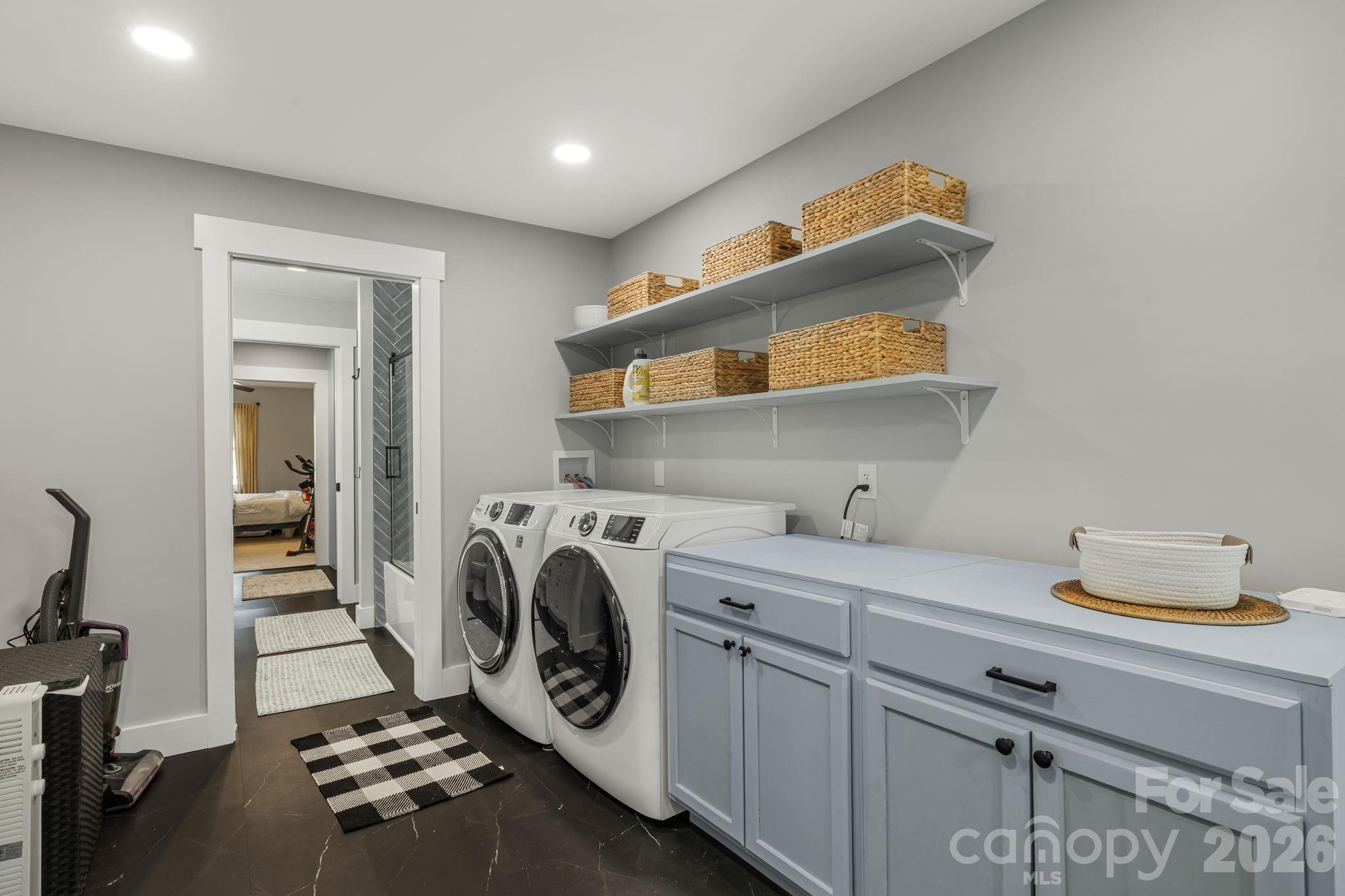 1590 Bruce Road — Mars Hill