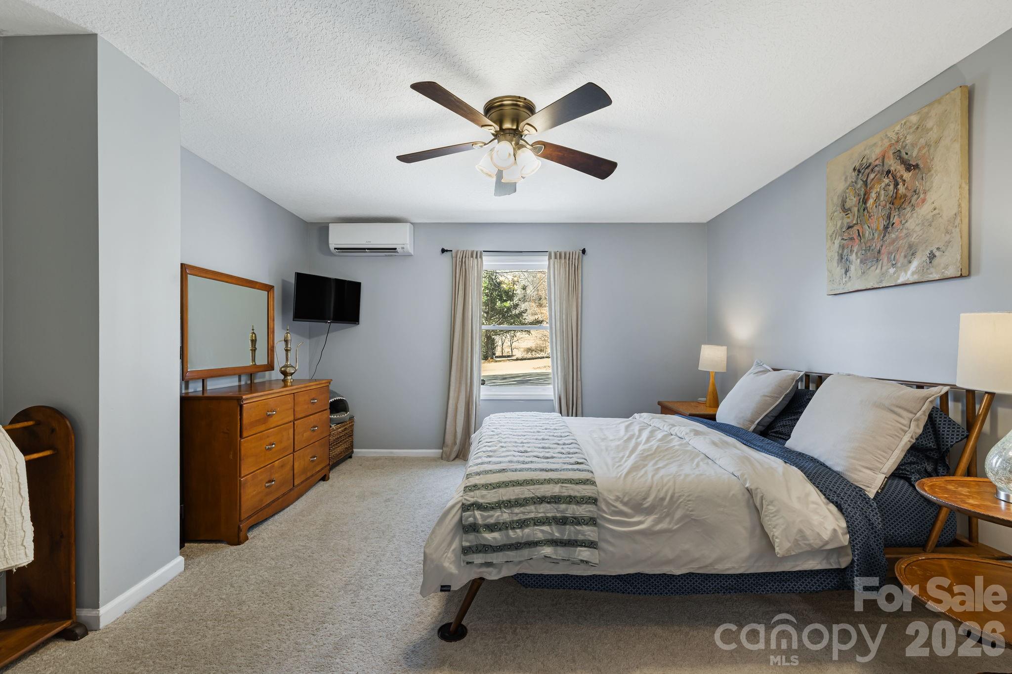 1590 Bruce Road — Mars Hill
