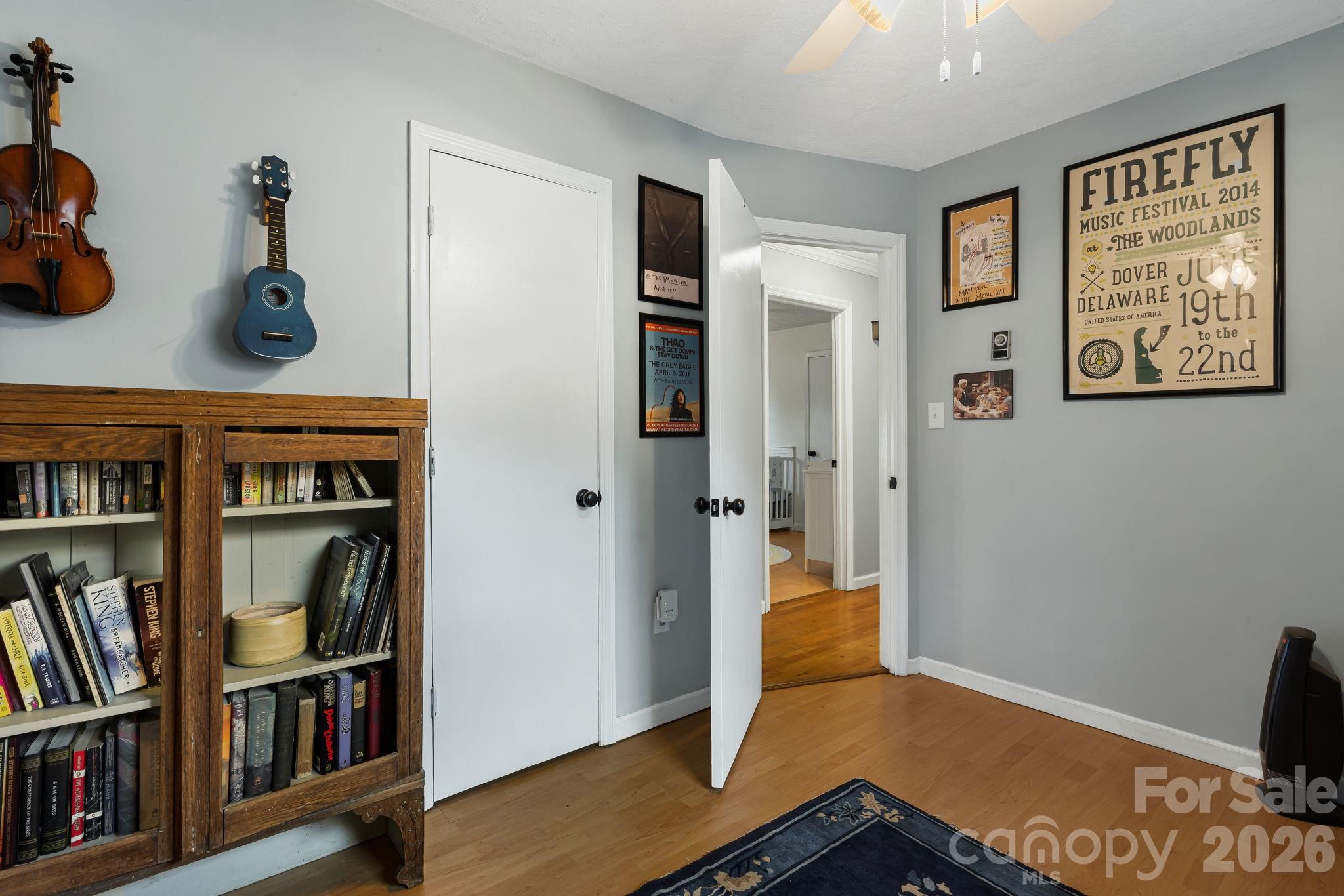 1590 Bruce Road — Mars Hill