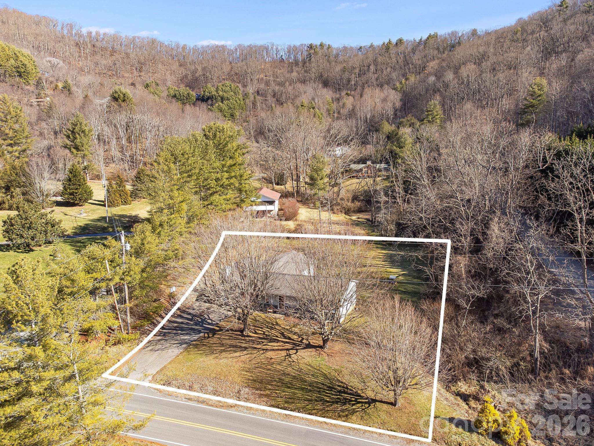 1590 Bruce Road — Mars Hill