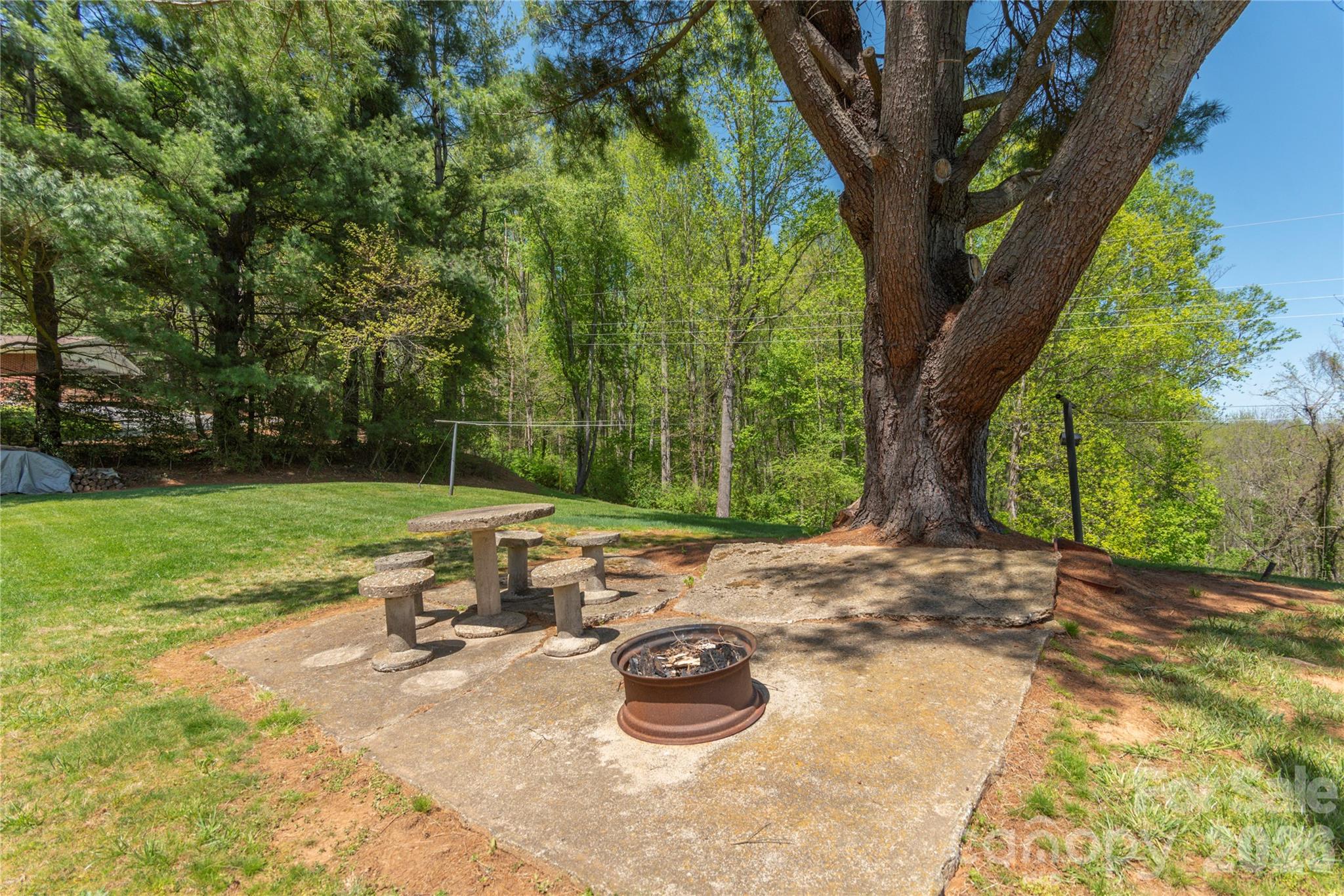 96 Tower Lane — Waynesville