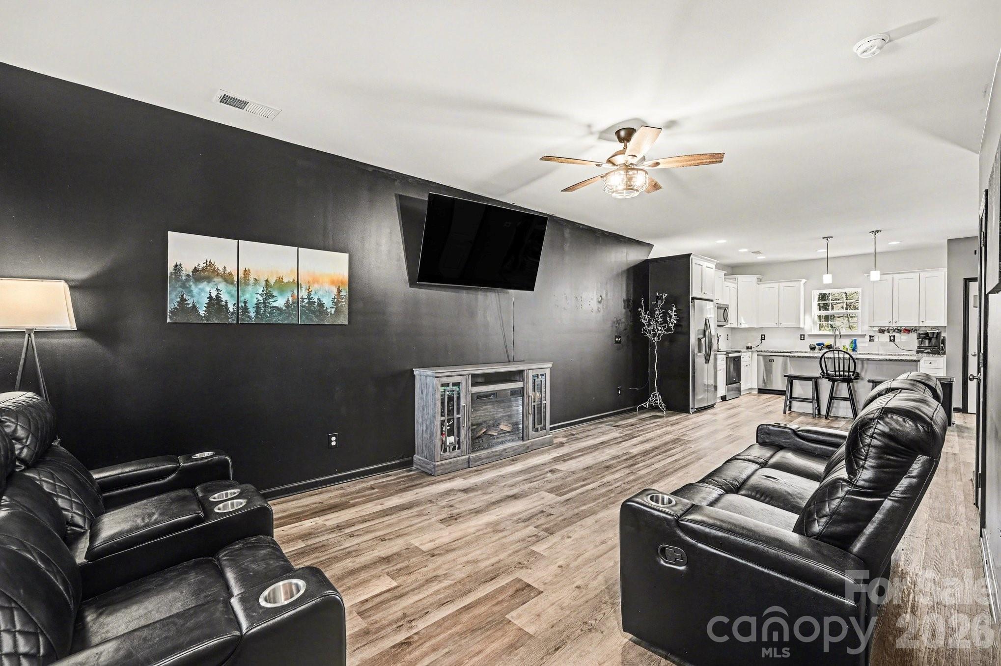 313 Bell Street — Mount Holly
